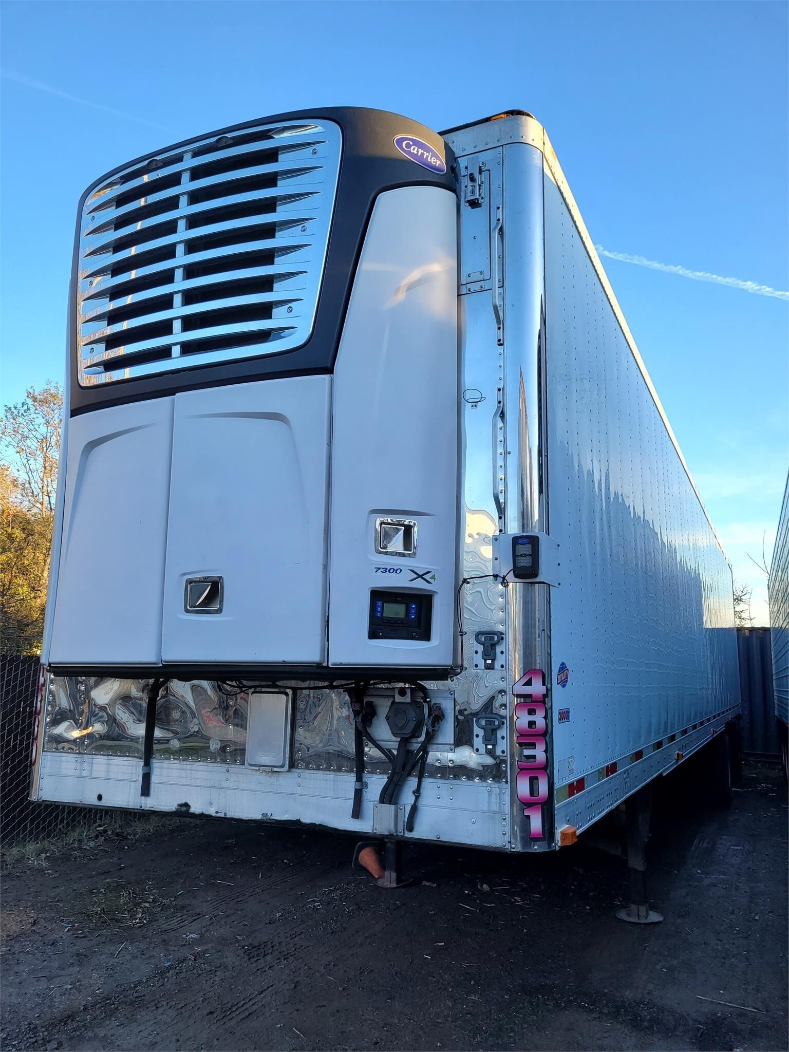 2006 Utility 48 FT Box Trucks/Trailer