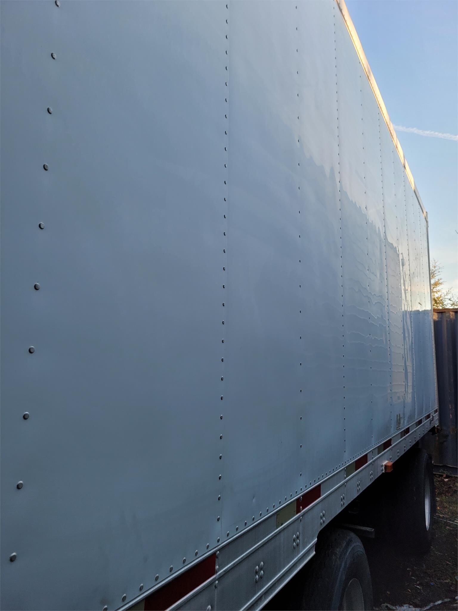 2006 Utility 48 FT Box Trucks/Trailer