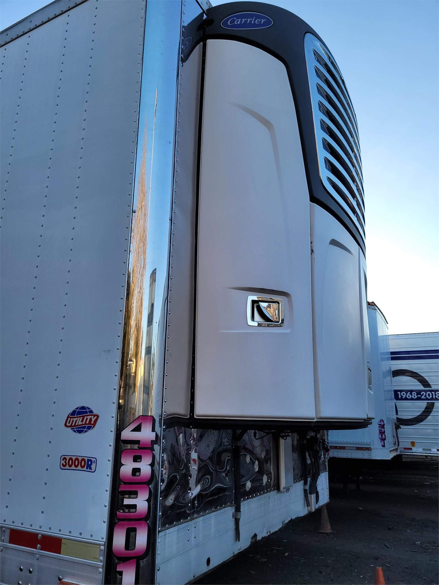2006 Utility 48 FT Box Trucks/Trailer