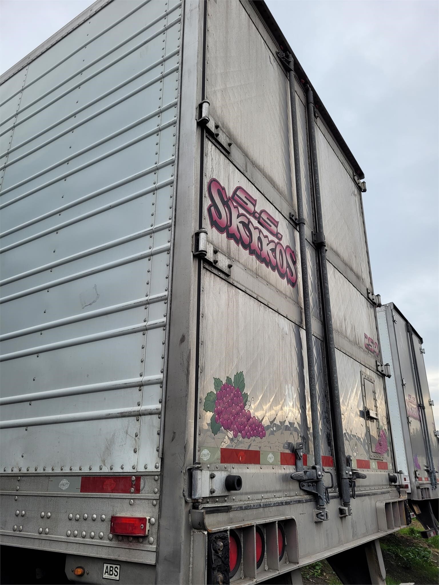 2014 Utility 53' Box Trucks/Trailer