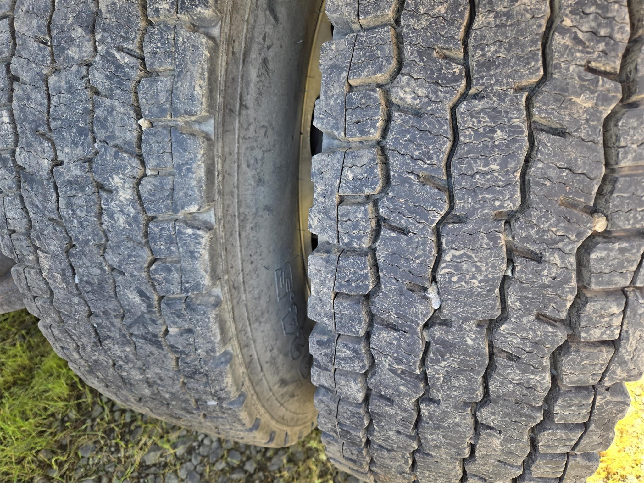 2012 Peterbilt 388 Semi Trucks/Trailer