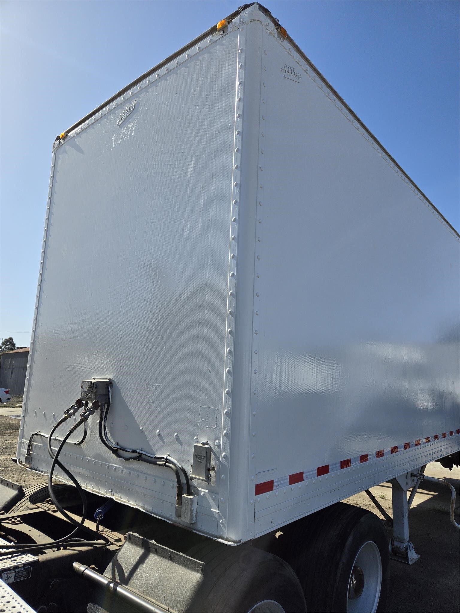 1987 Alloy 27FT Box Trucks/Trailer