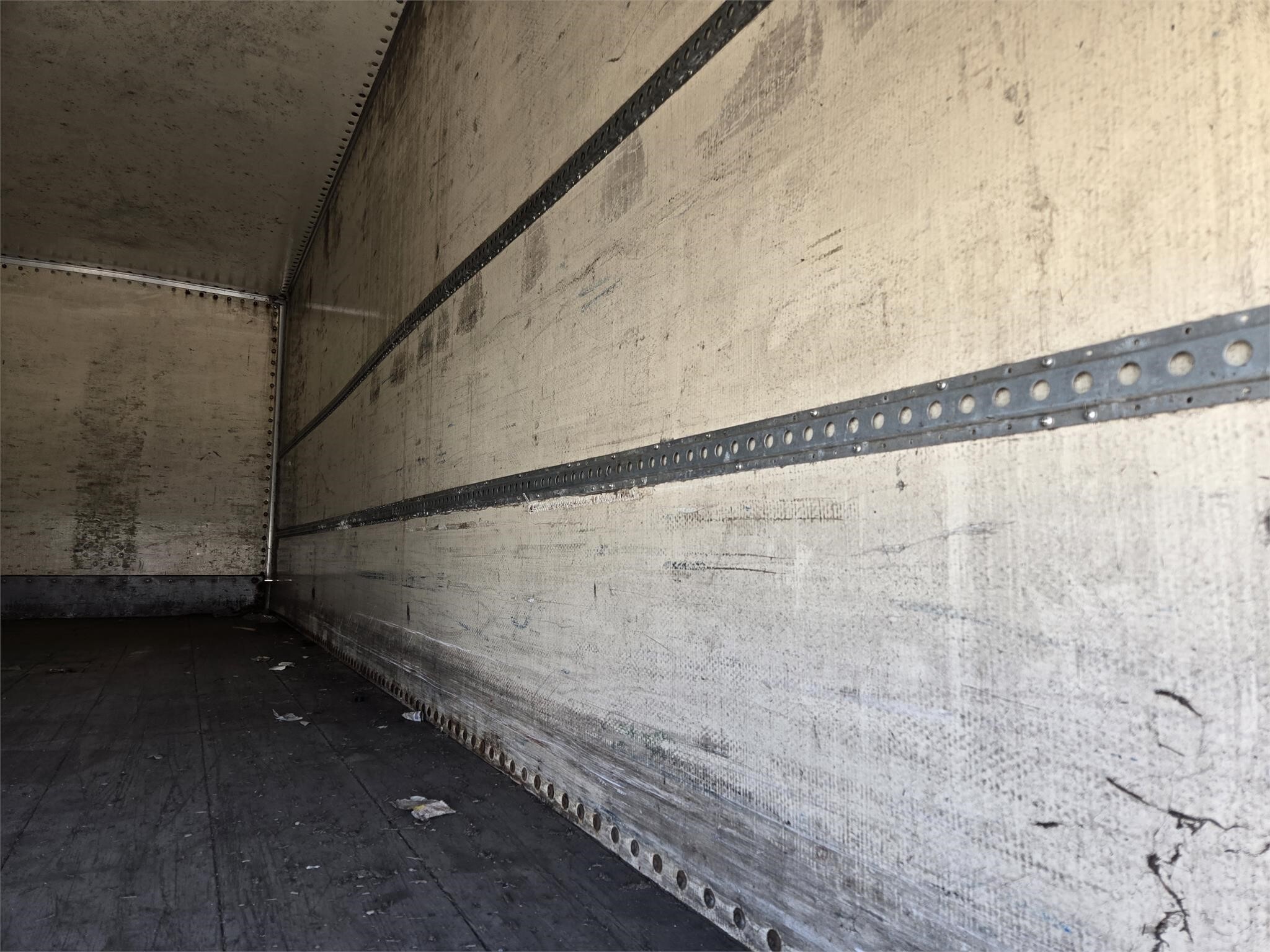 1987 Alloy 27FT Box Trucks/Trailer