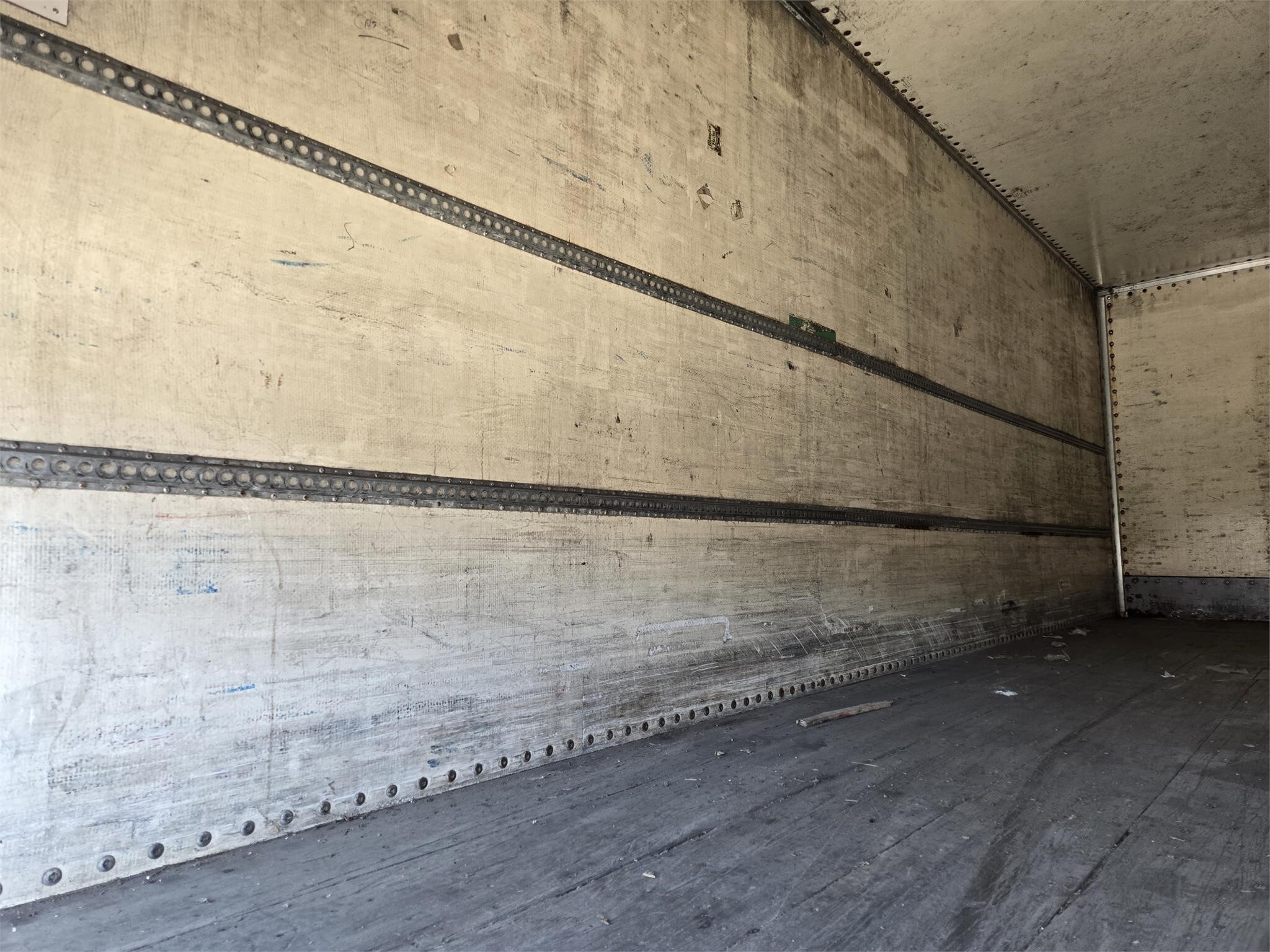 1987 Alloy 27FT Box Trucks/Trailer