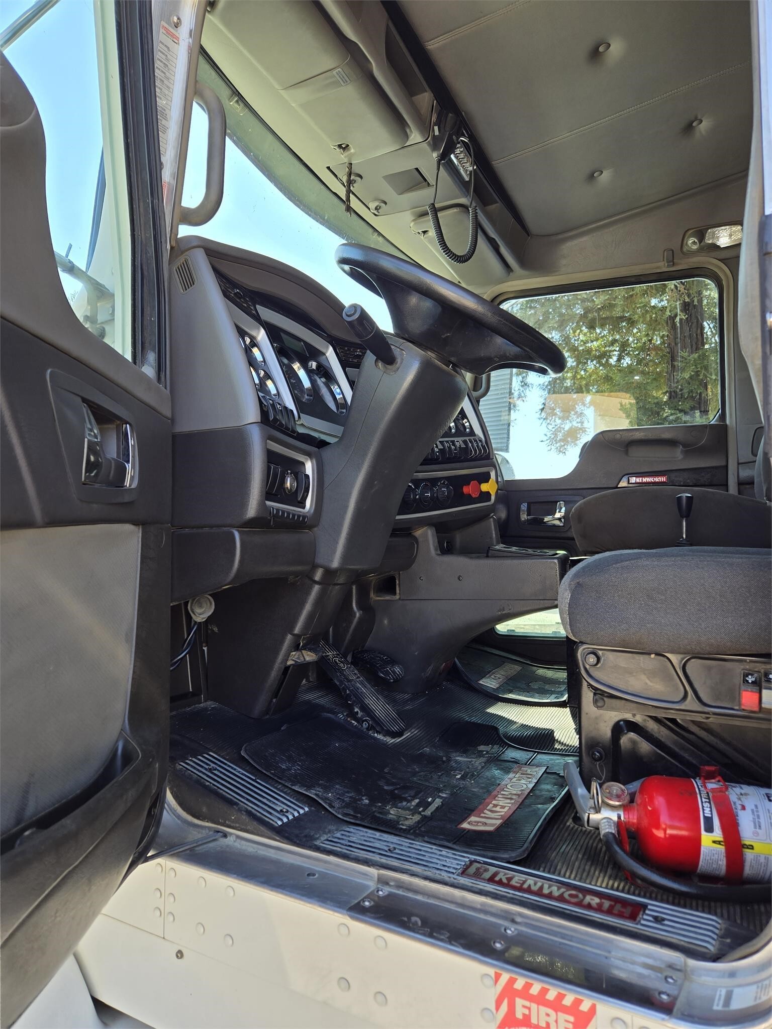 2018 Kenworth T800 Grain Truck