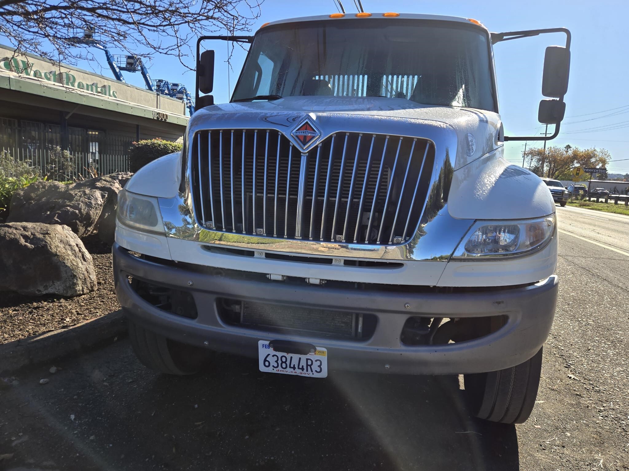 2019 International DURASTAR 4300 Semi Trucks/Trailer