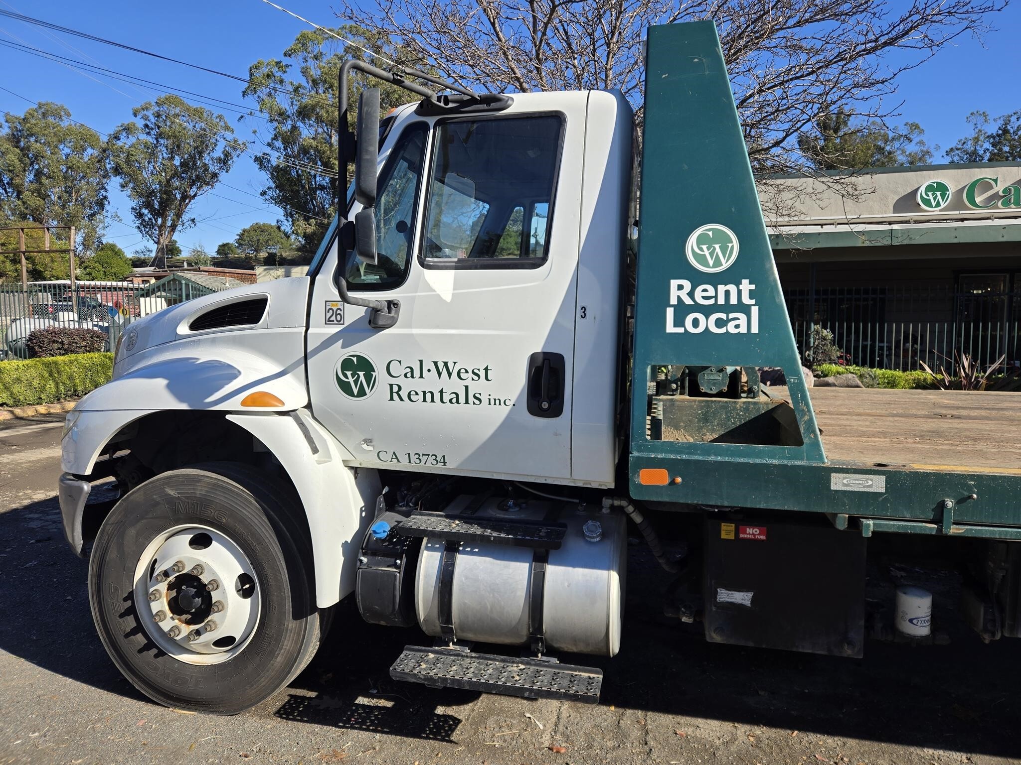 2019 International DURASTAR 4300 Semi Trucks/Trailer