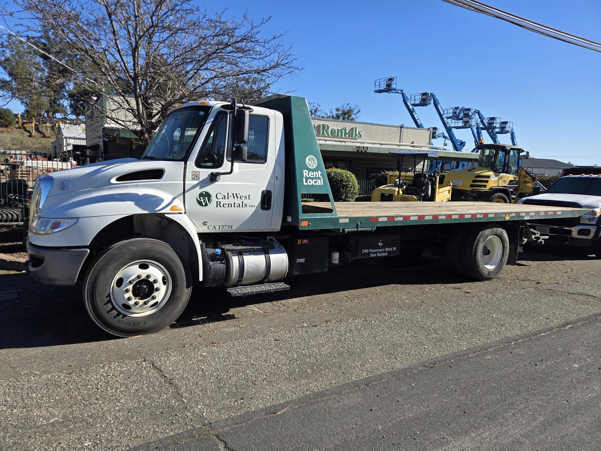 2019 International DURASTAR 4300 Semi Trucks/Trailer