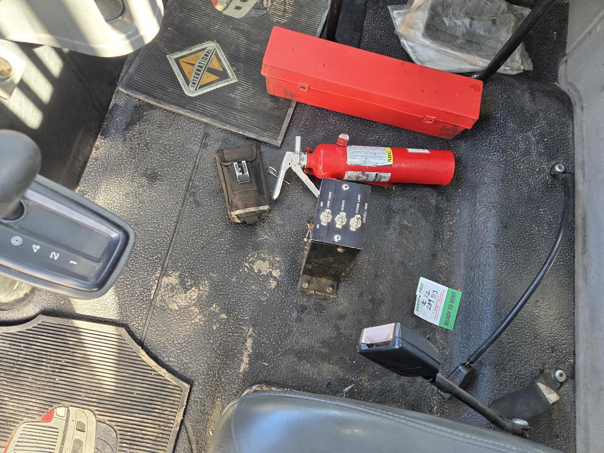 2019 International DURASTAR 4300 Semi Trucks/Trailer