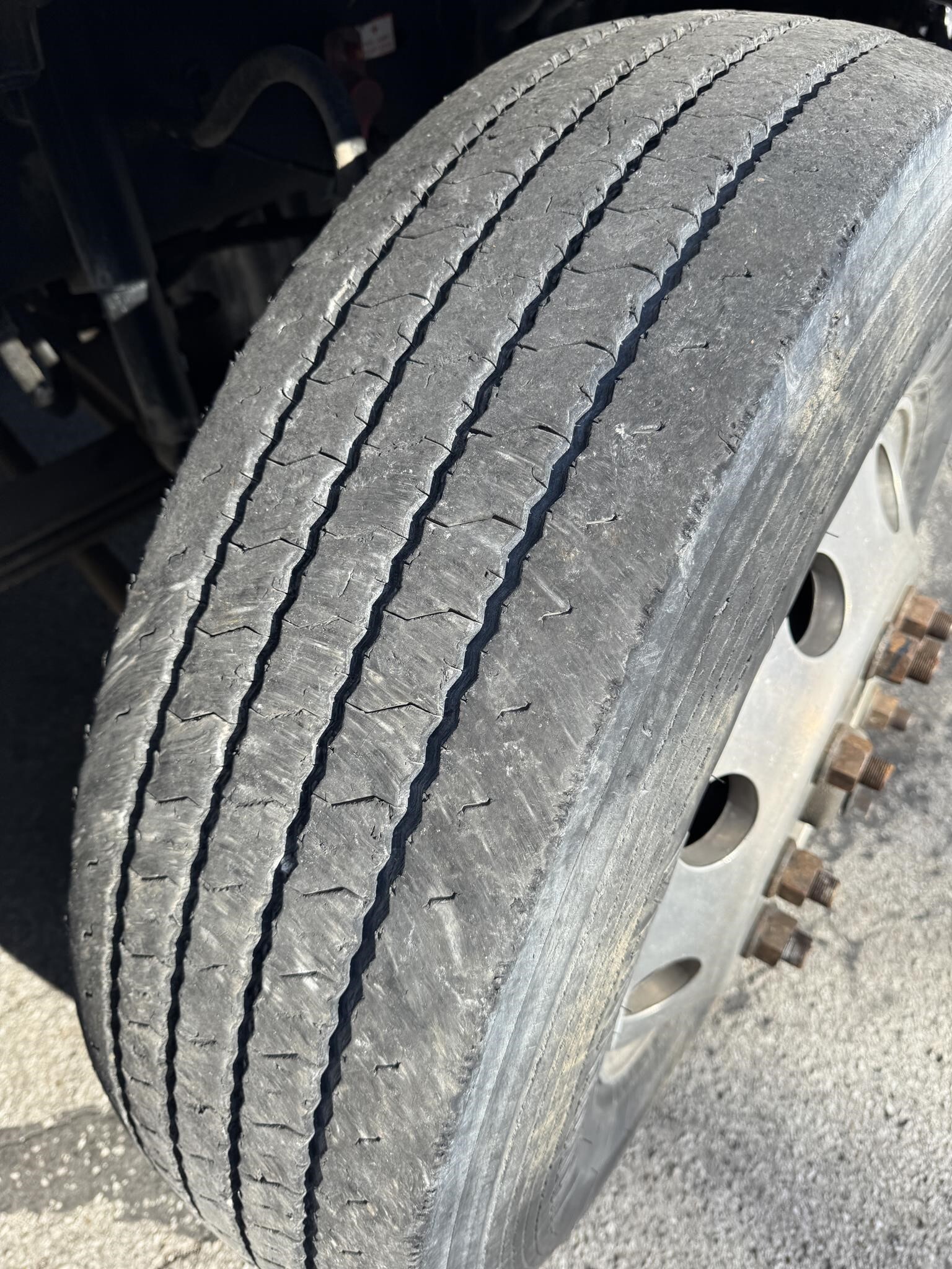 2013 Freightliner Cascadia 125 Semi Trucks/Trailer