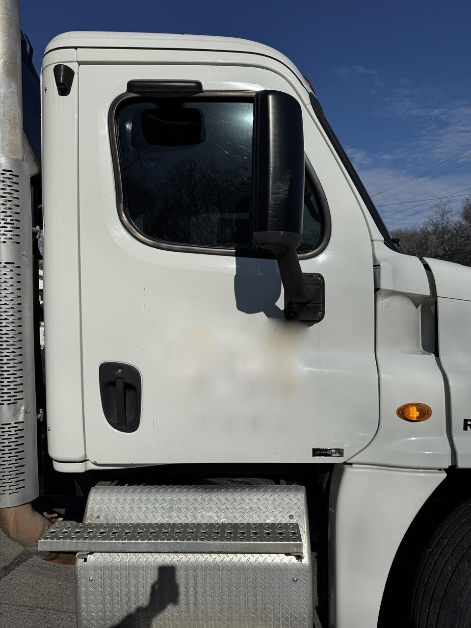 2013 Freightliner Cascadia 125 Semi Trucks/Trailer