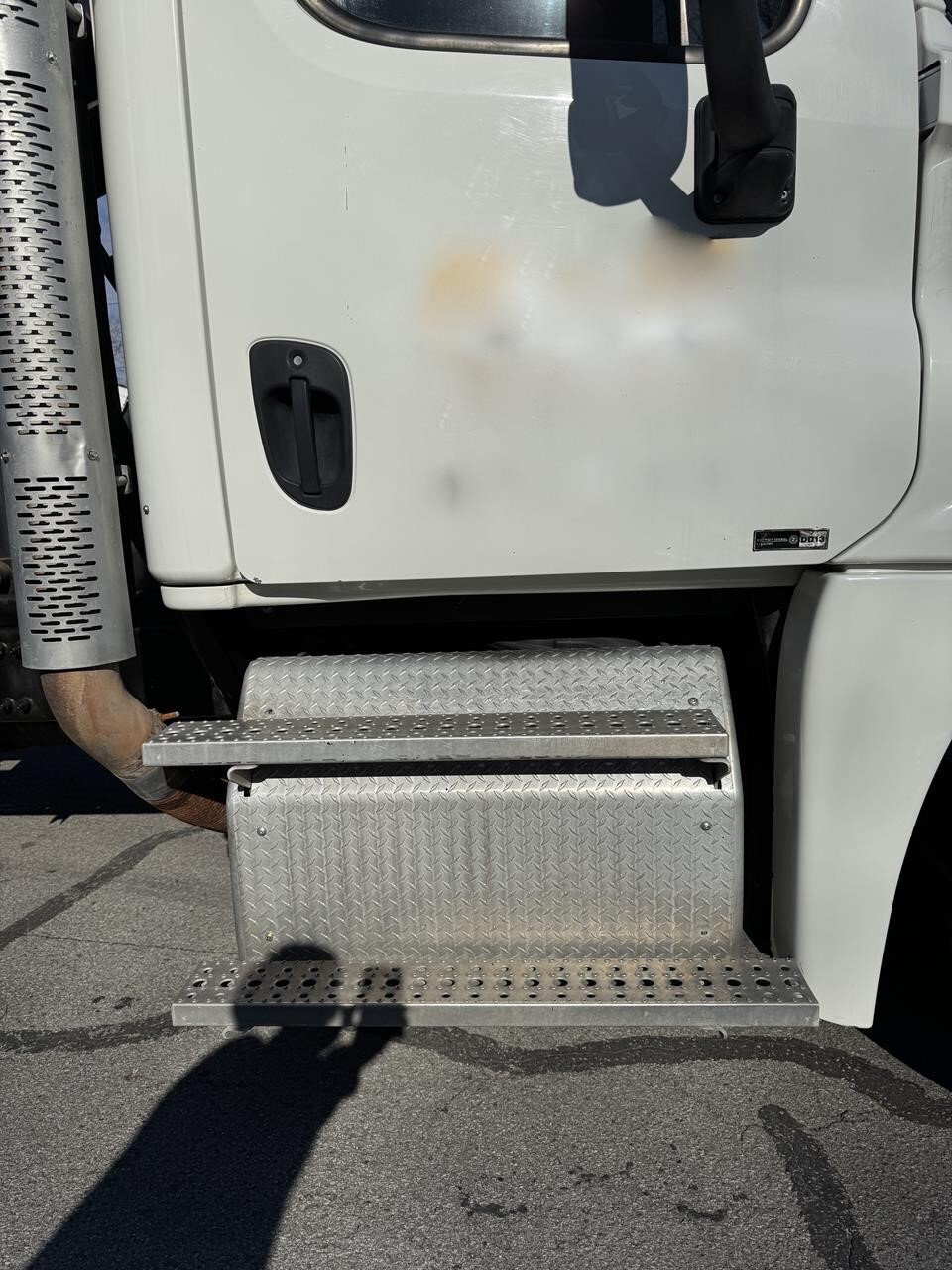 2013 Freightliner Cascadia 125 Semi Trucks/Trailer