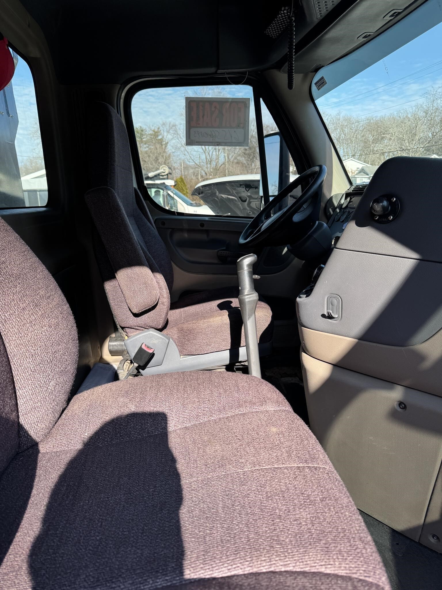 2013 Freightliner Cascadia 125 Semi Trucks/Trailer