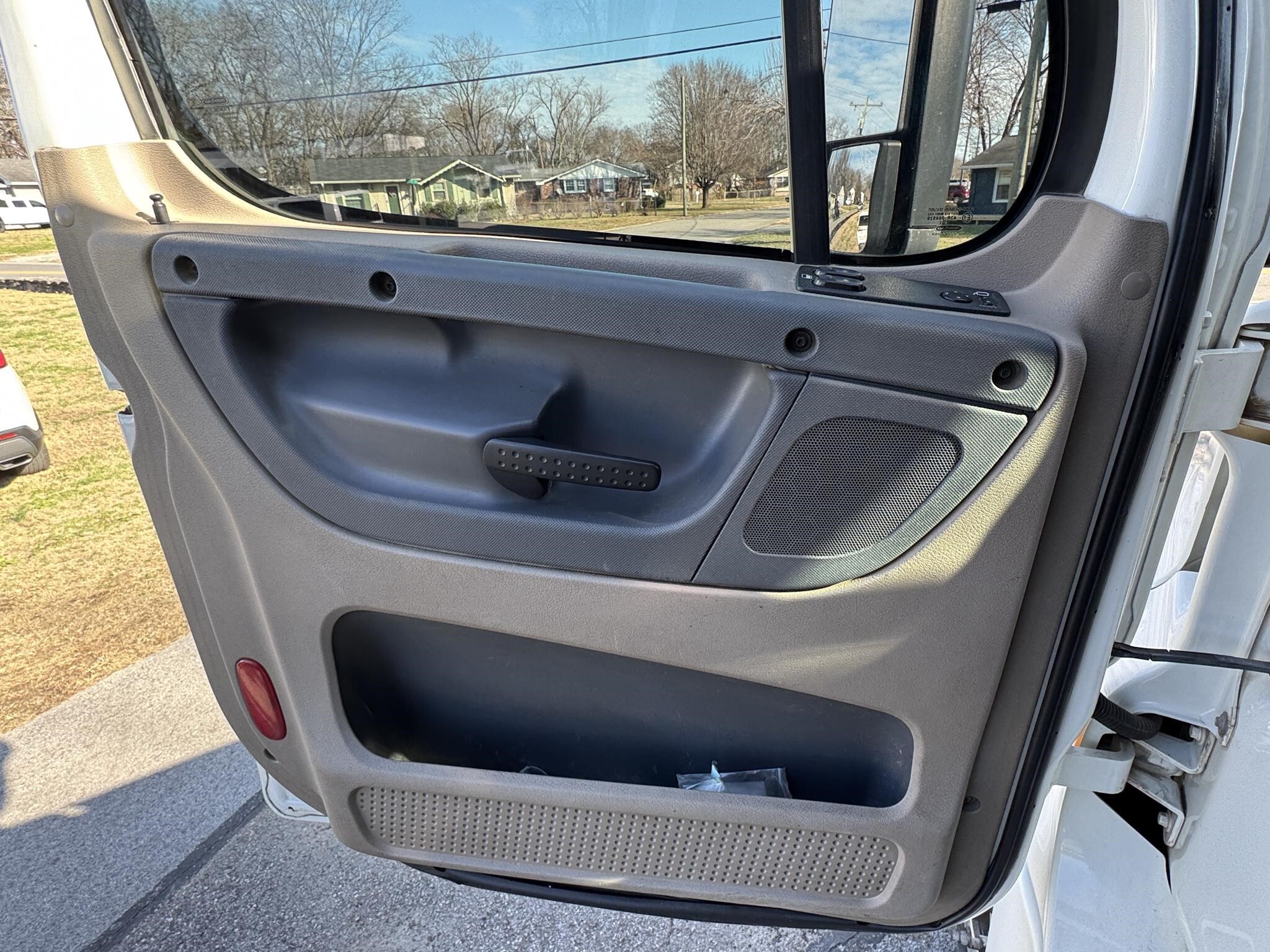 2013 Freightliner Cascadia 125 Semi Trucks/Trailer