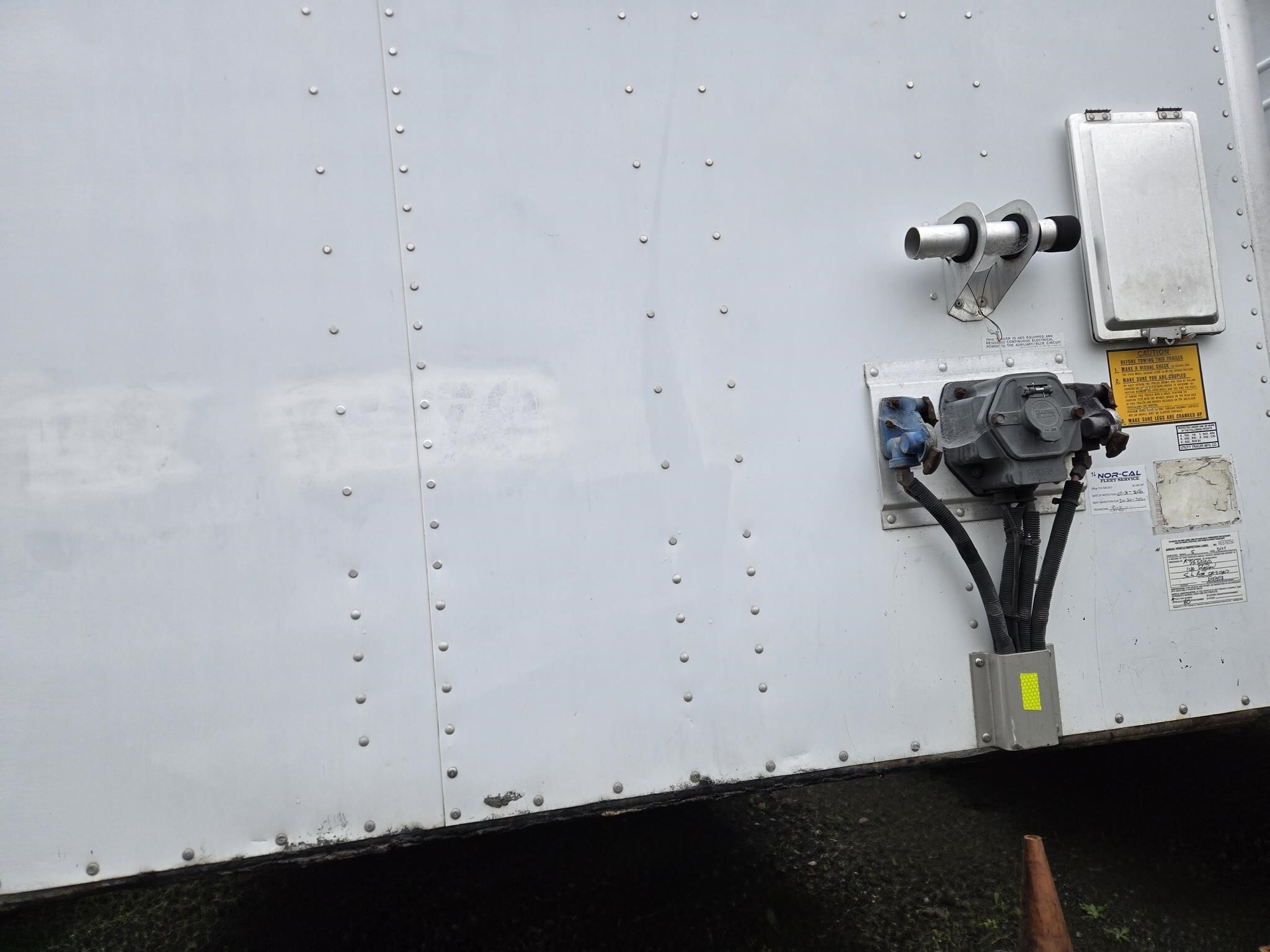 2008 Utility 53' Box Trucks/Trailer