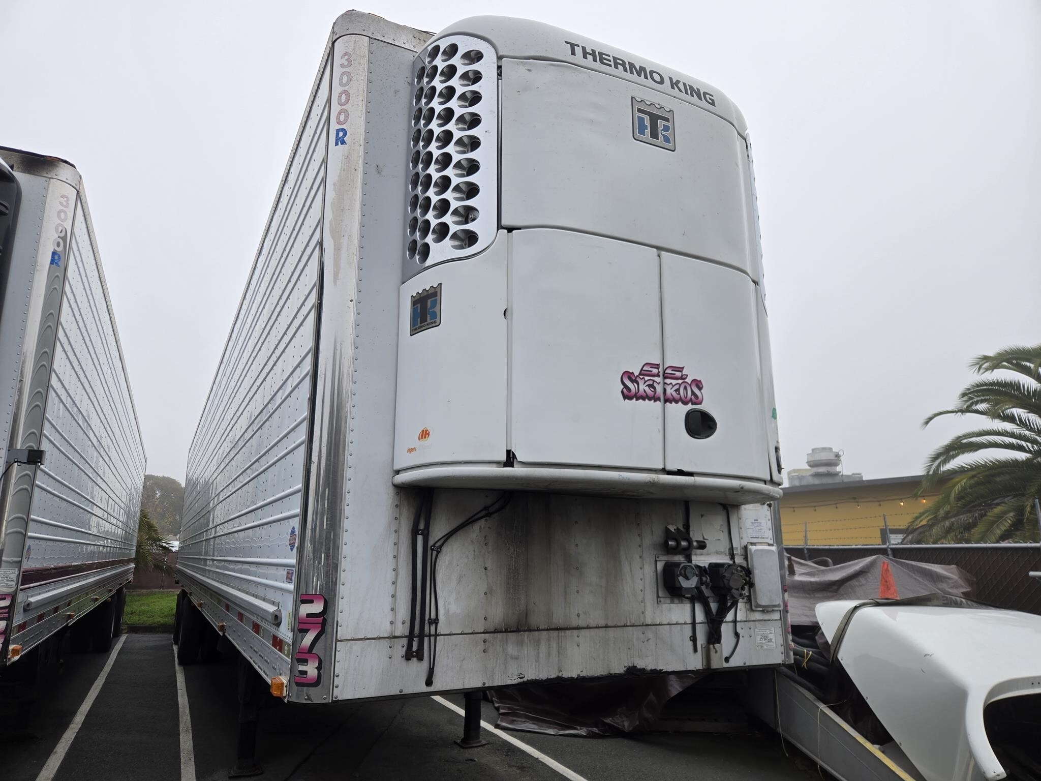 2011 Utility 53' Box Trucks/Trailer
