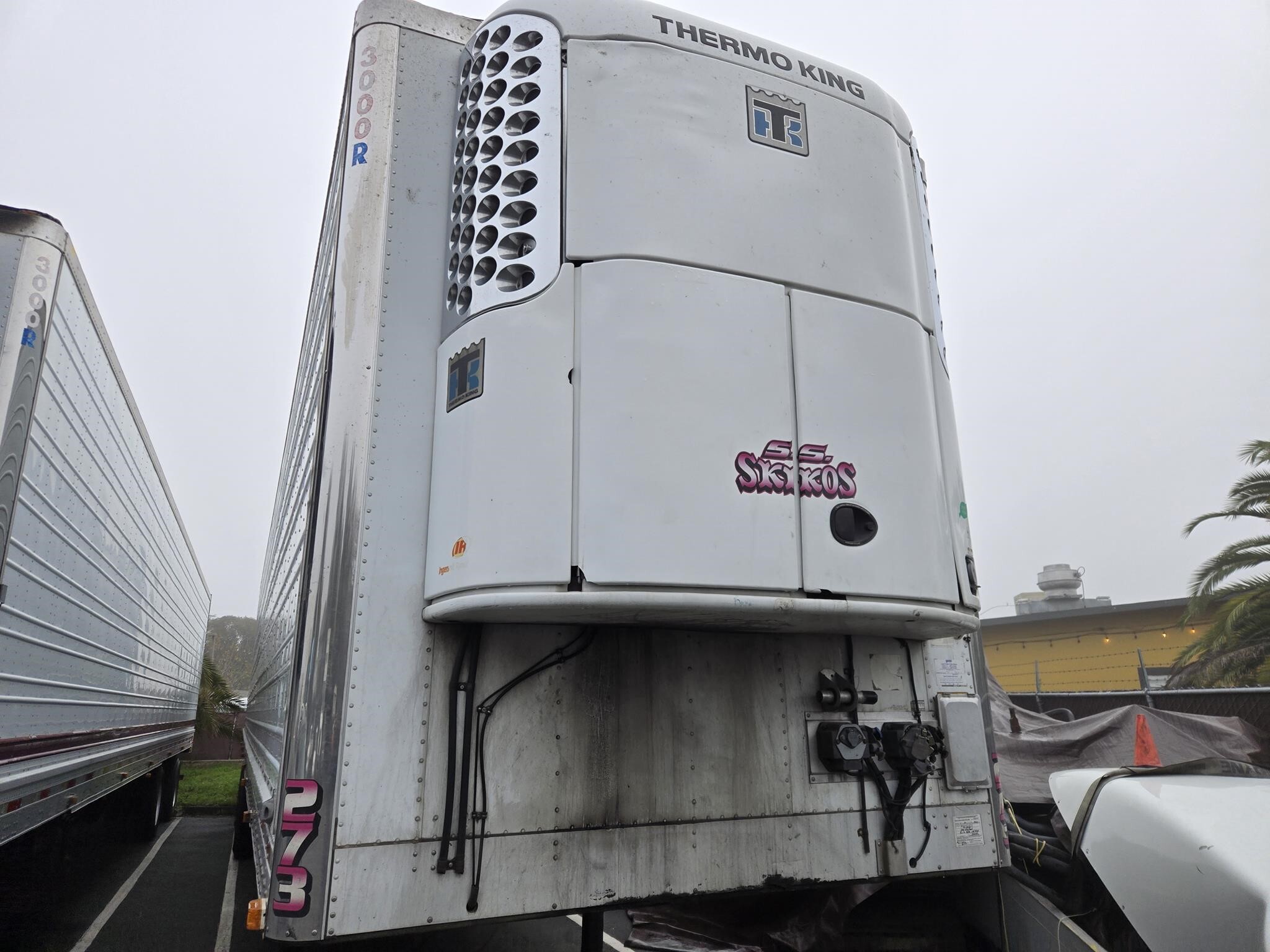 2011 Utility 53' Box Trucks/Trailer