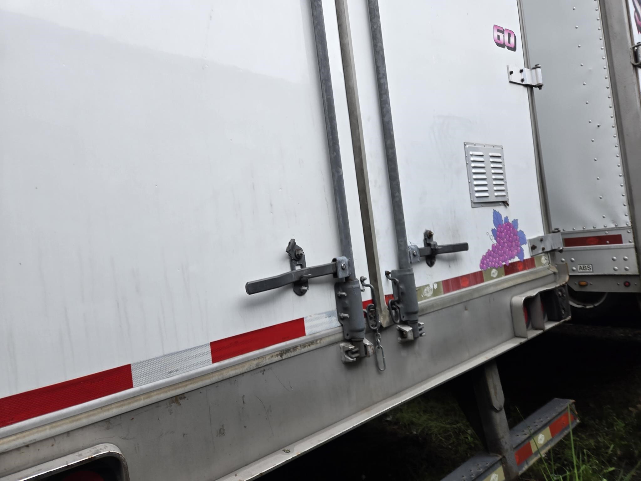 2008 Utility 53' Box Trucks/Trailer