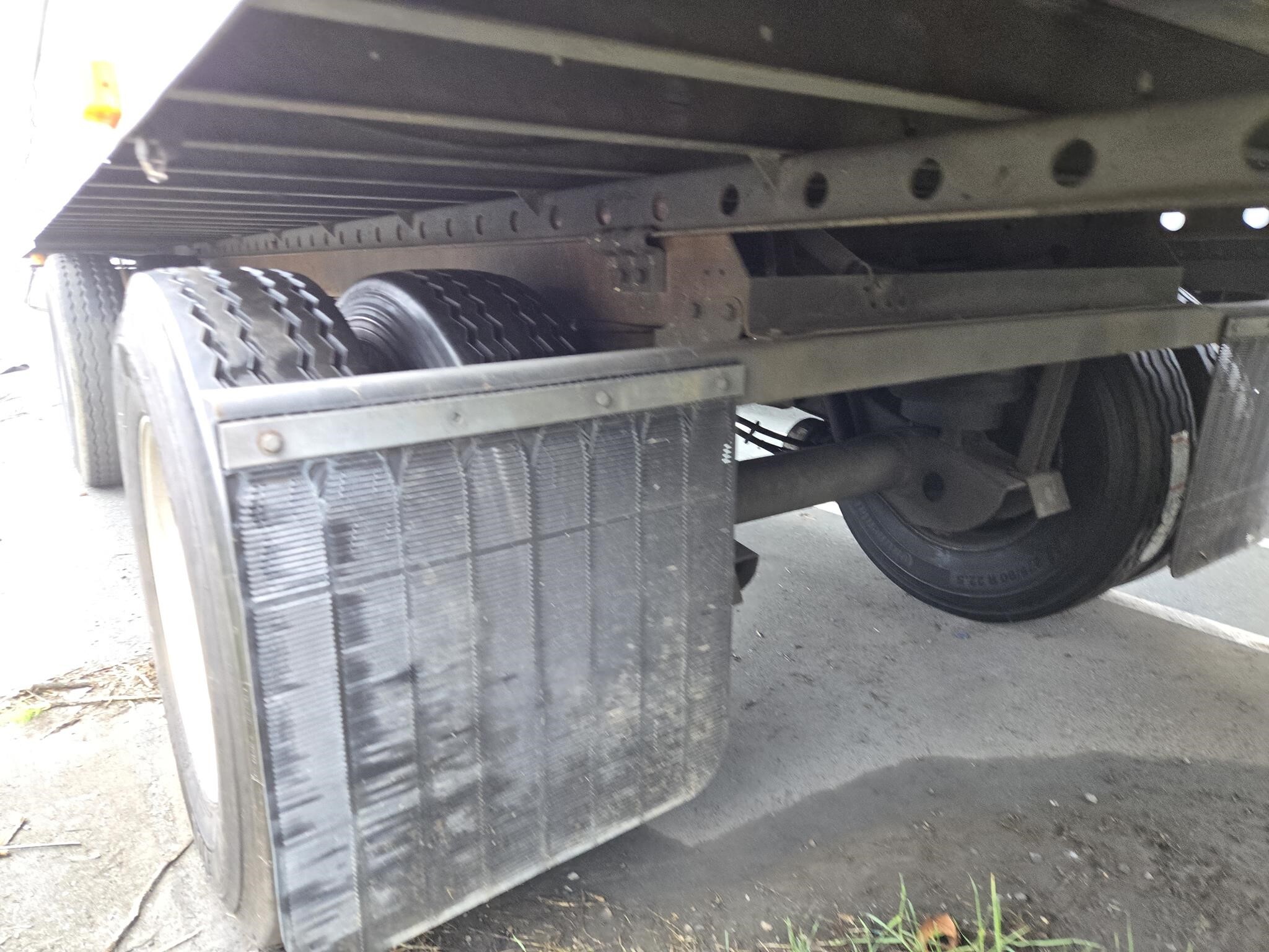 2011 Utility 53' Box Trucks/Trailer