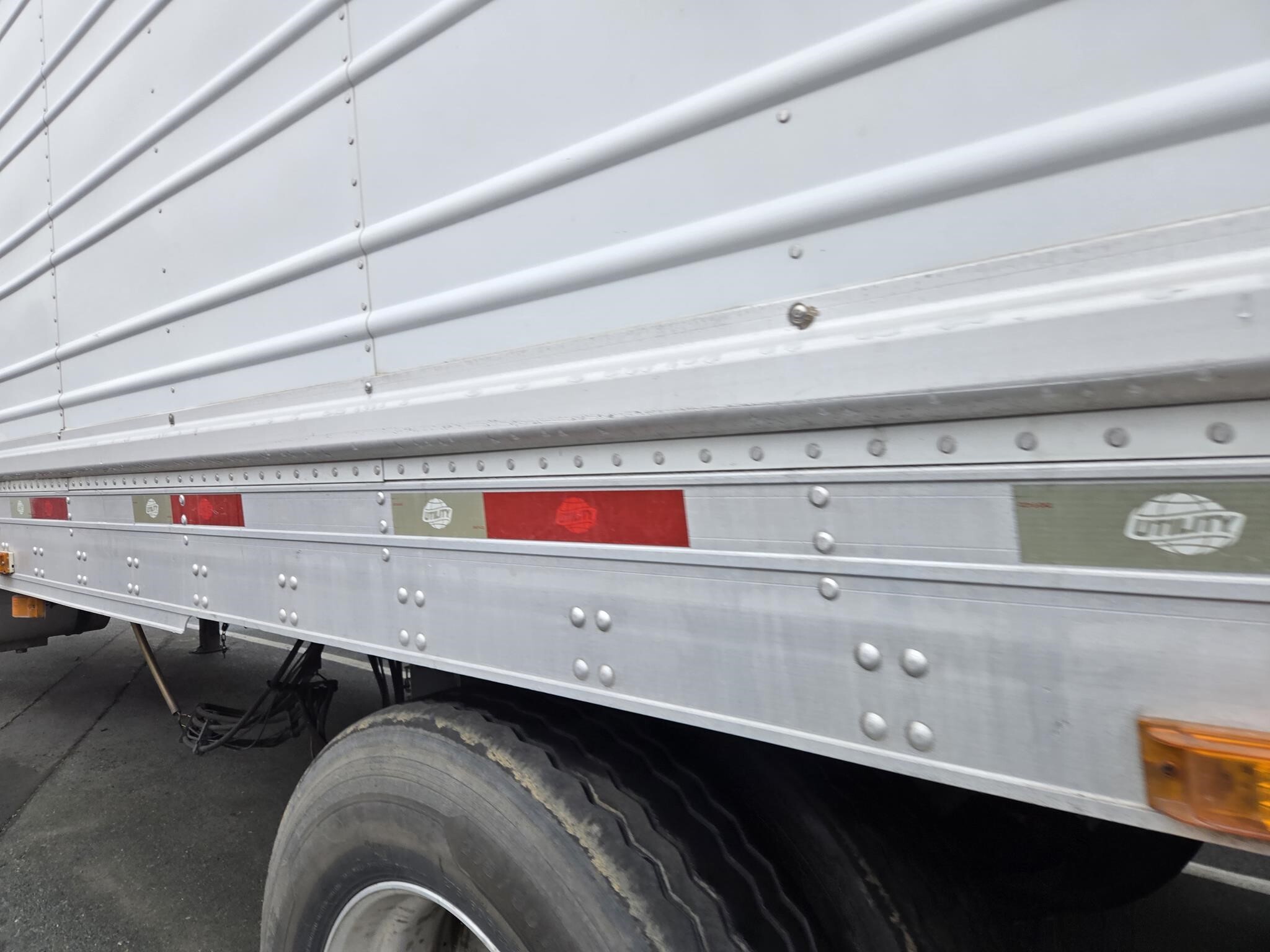 2011 Utility 53' Box Trucks/Trailer