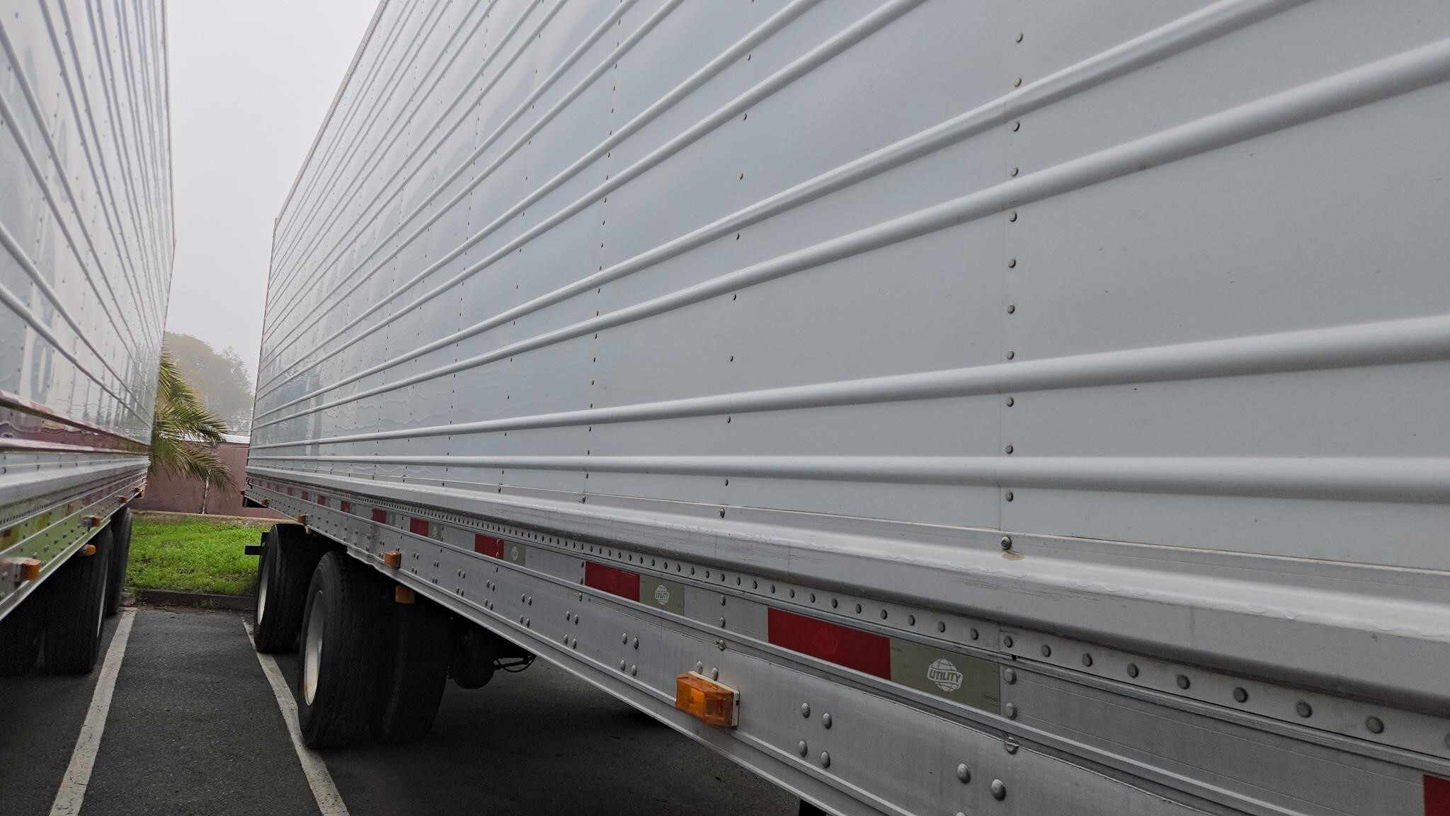 2011 Utility 53' Box Trucks/Trailer