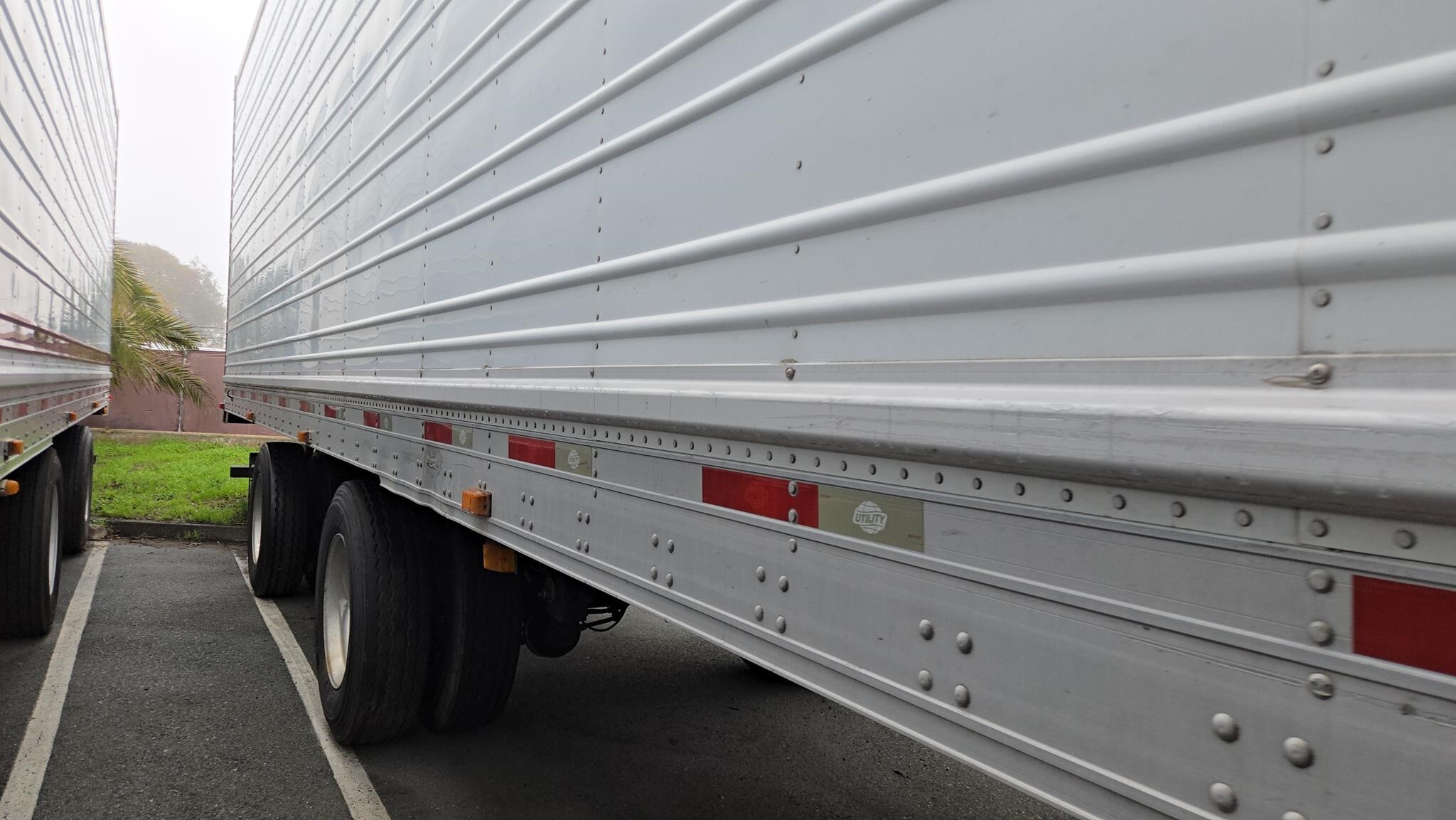 2011 Utility 53' Box Trucks/Trailer