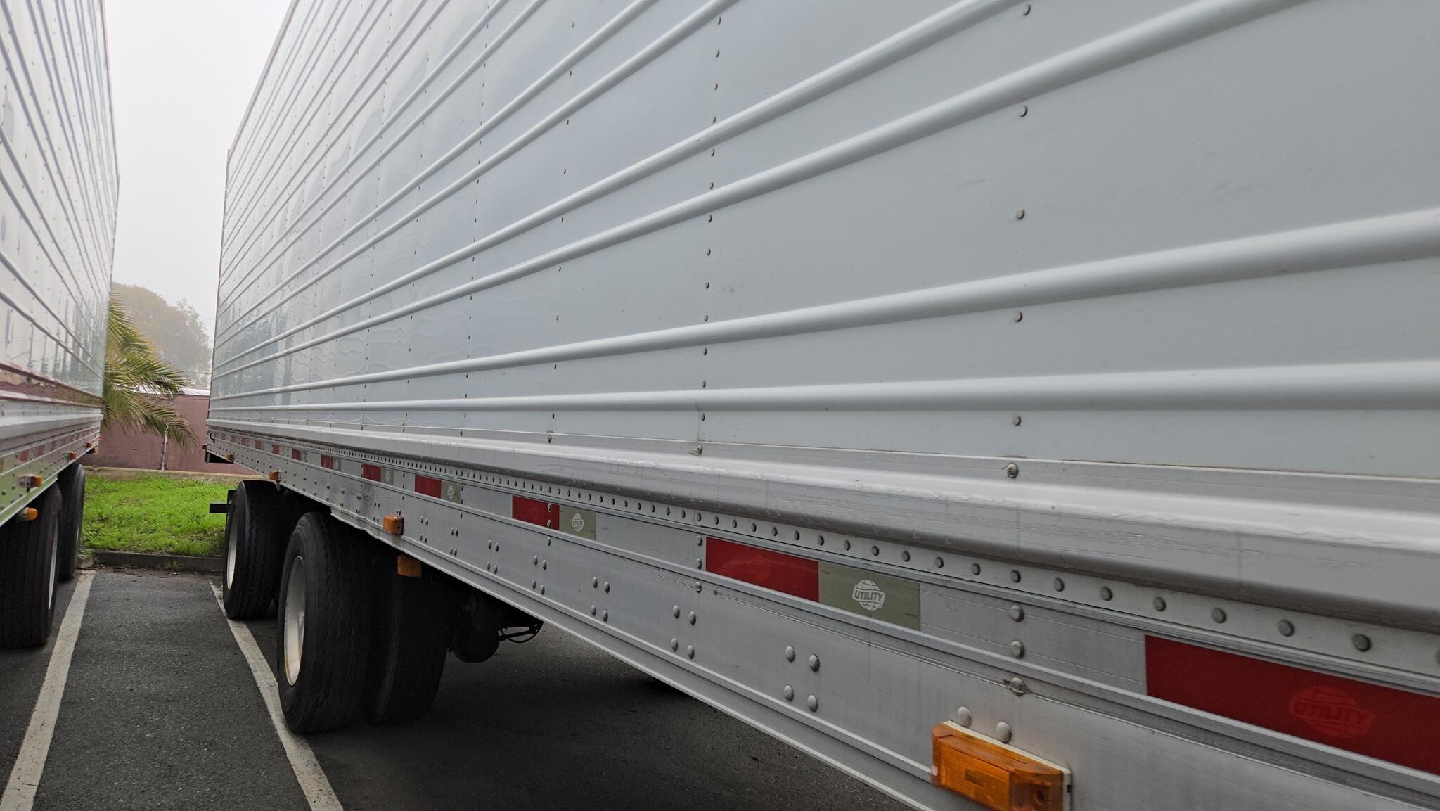 2011 Utility 53' Box Trucks/Trailer