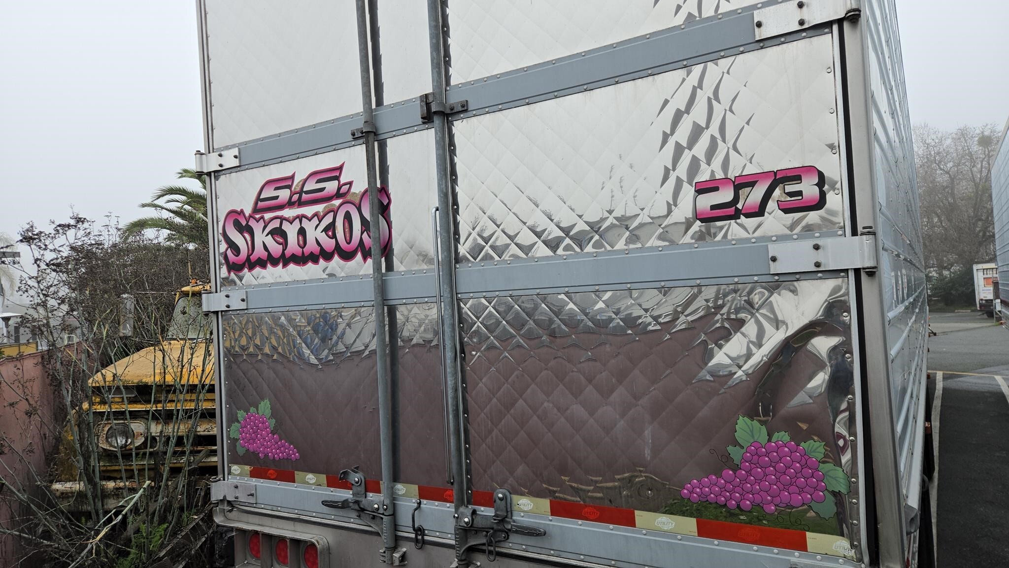 2011 Utility 53' Box Trucks/Trailer