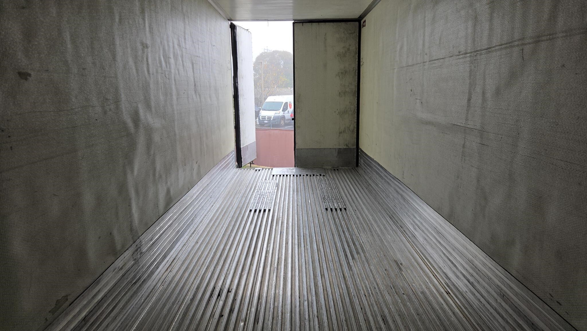 2011 Utility 53' Box Trucks/Trailer