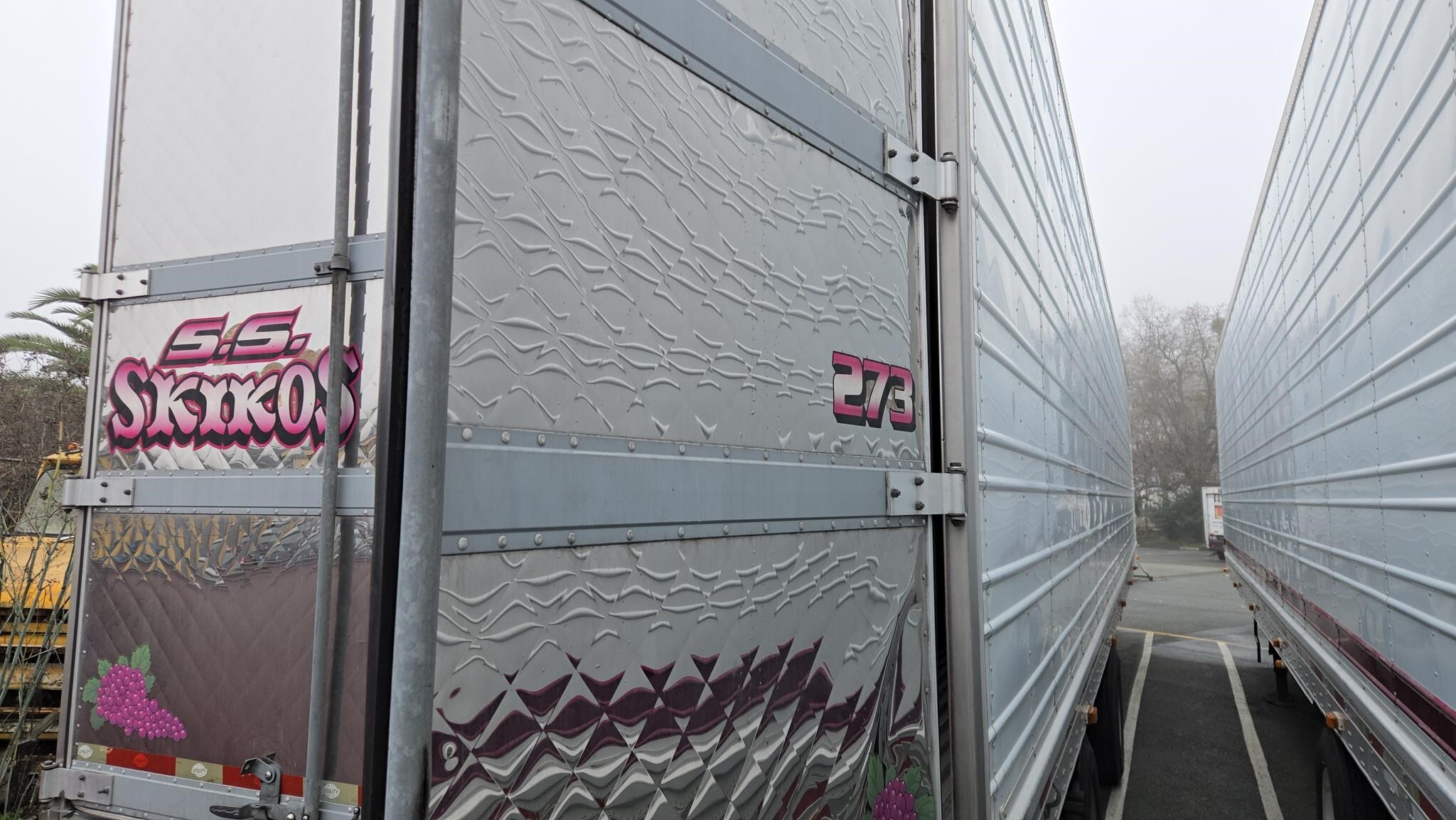 2011 Utility 53' Box Trucks/Trailer