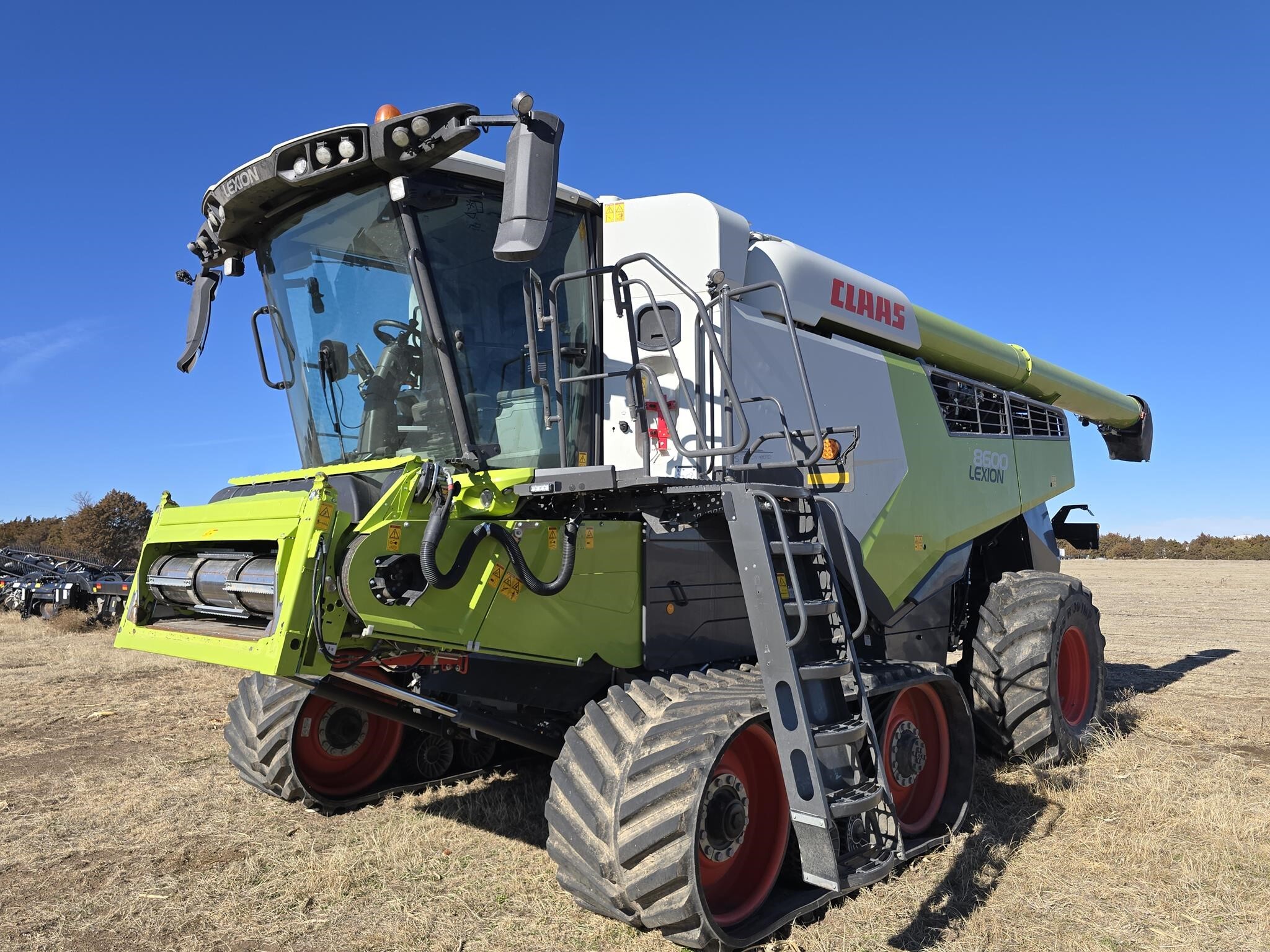 2023 Claas LEXION 8600TT Combine