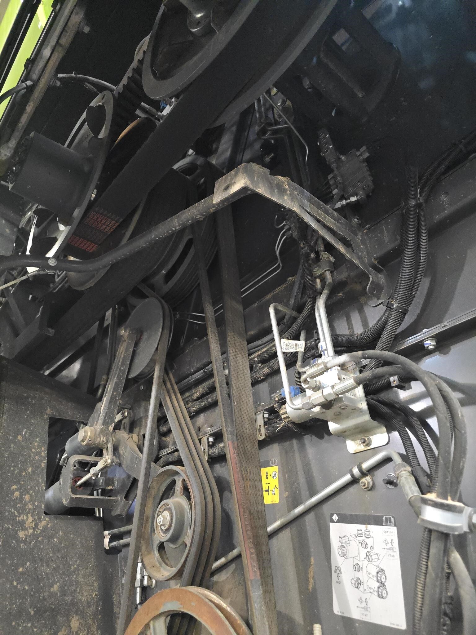 2023 Claas LEXION 8600TT Combine