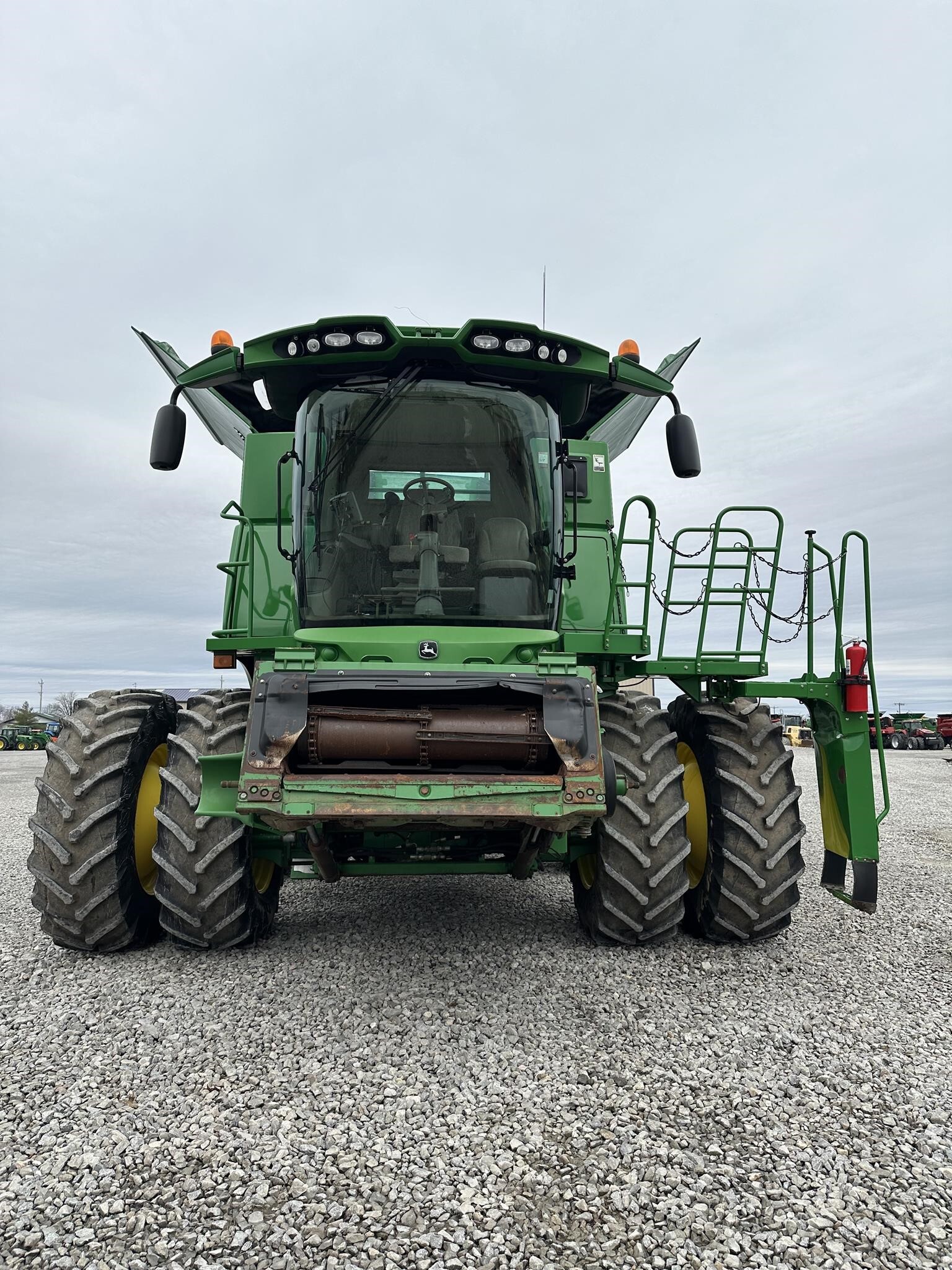 2013 John Deere S690 Combine