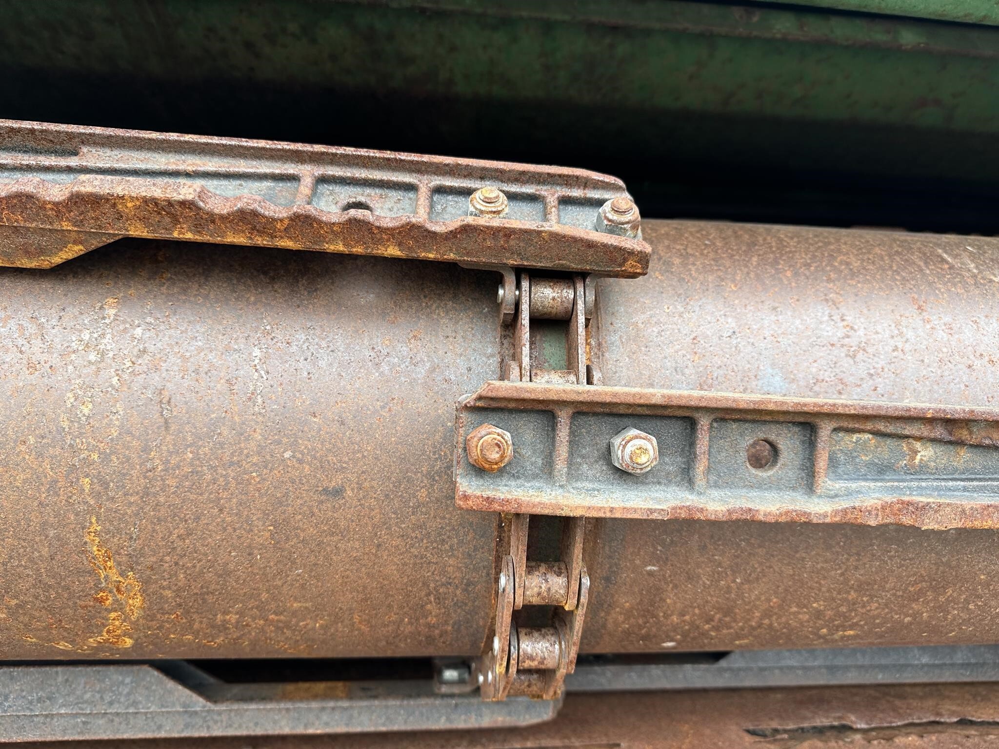 2013 John Deere S690 Combine