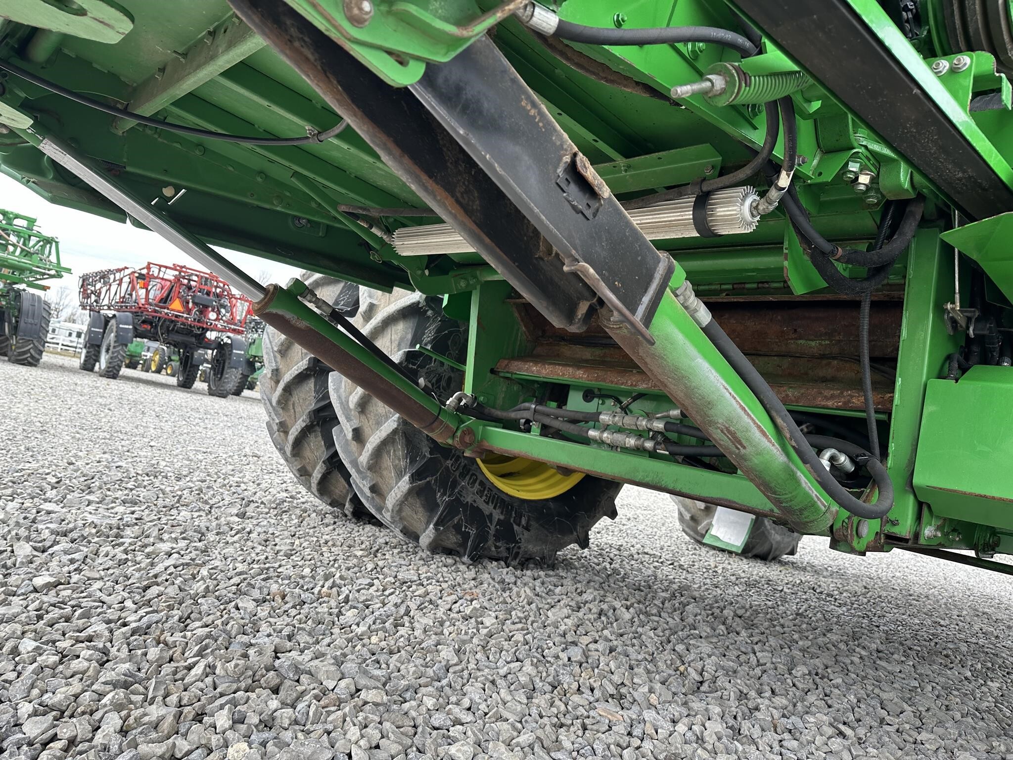 2013 John Deere S690 Combine