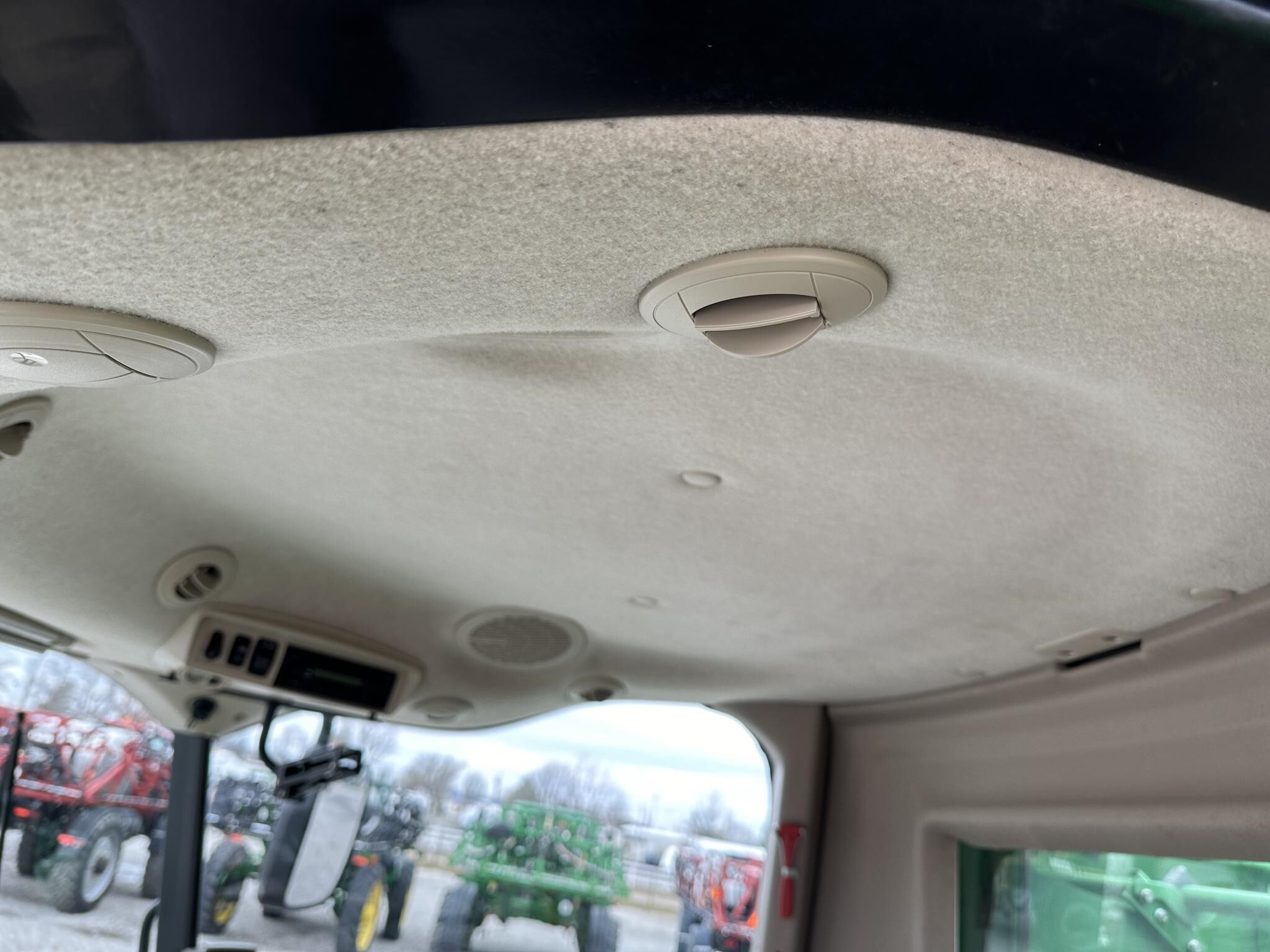 2013 John Deere S690 Combine