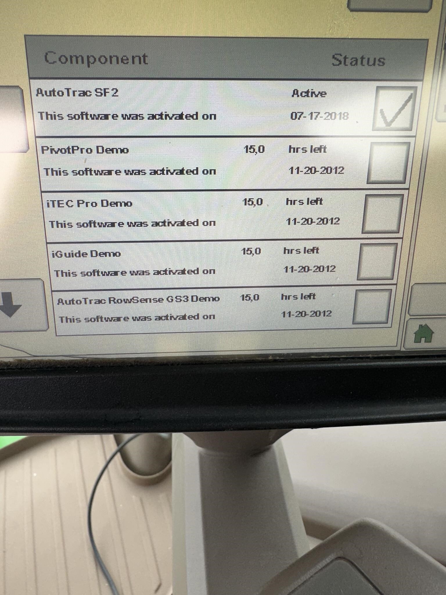 2013 John Deere S690 Combine