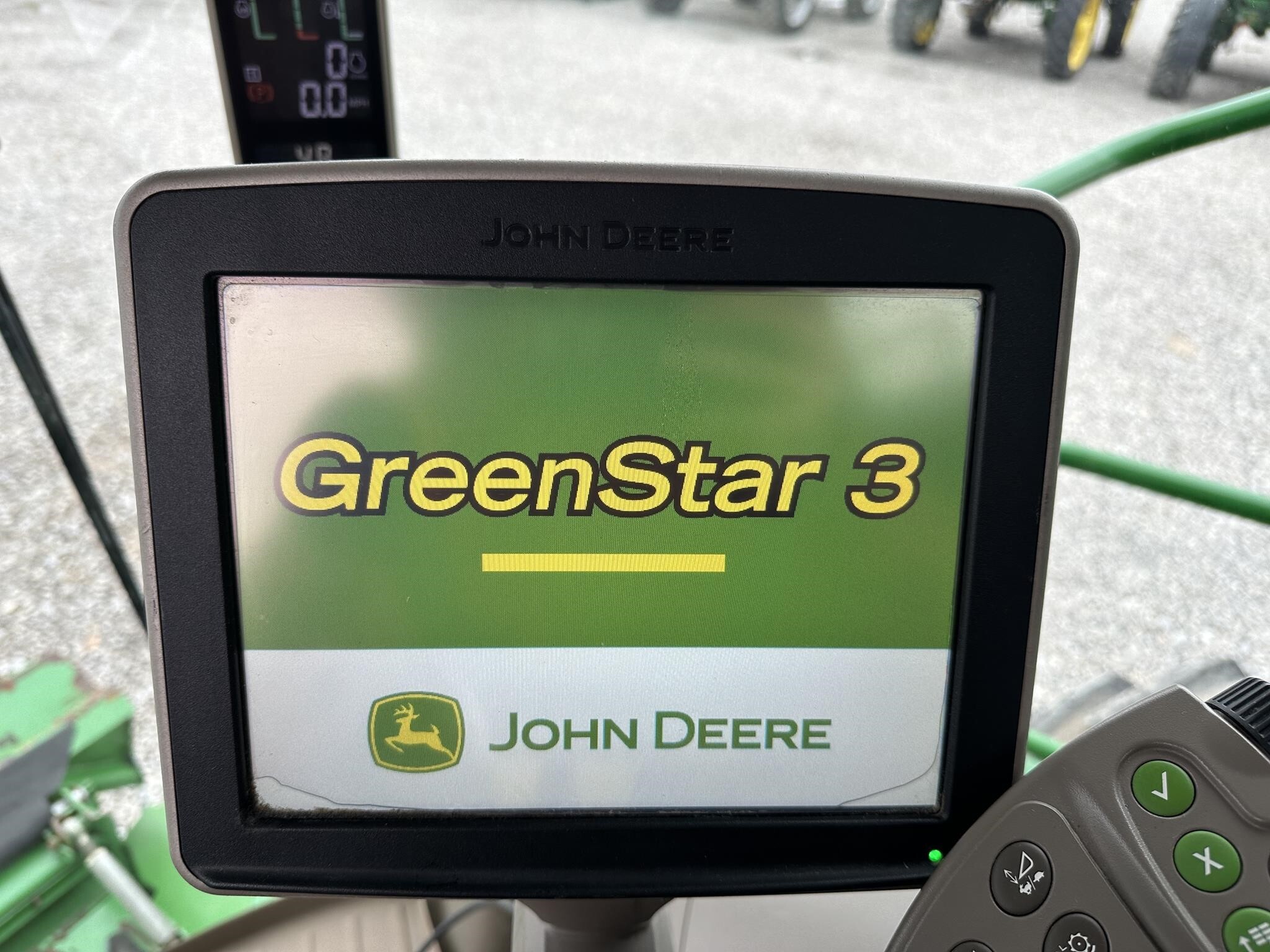 2013 John Deere S690 Combine