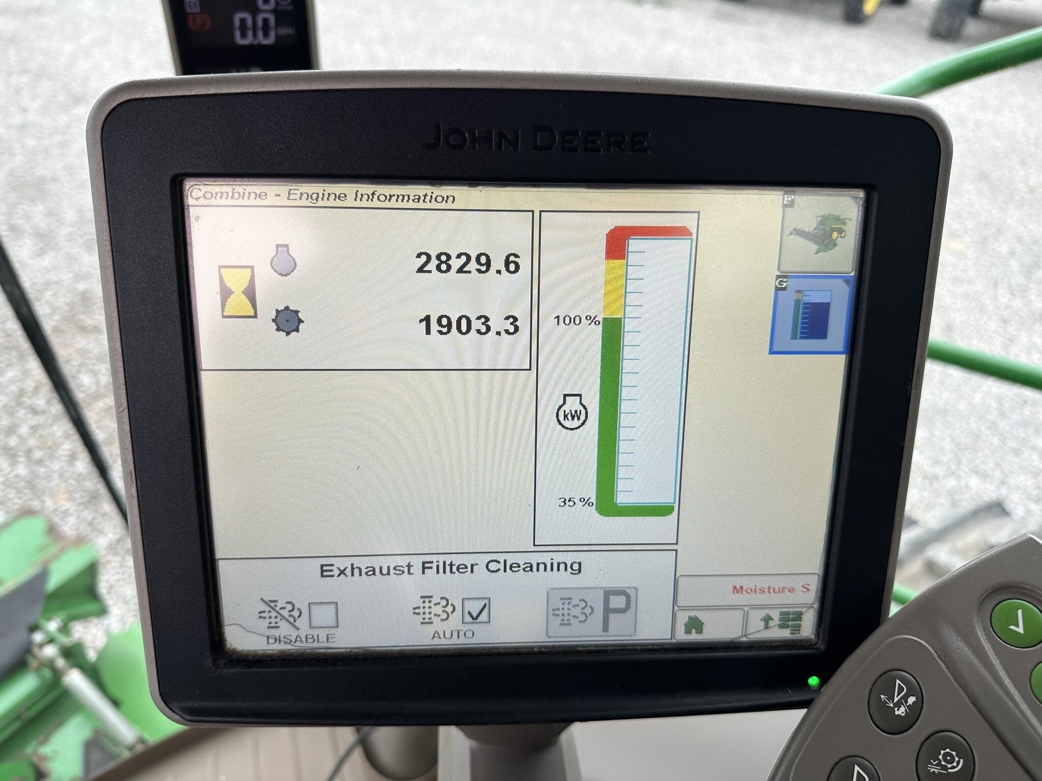 2013 John Deere S690 Combine