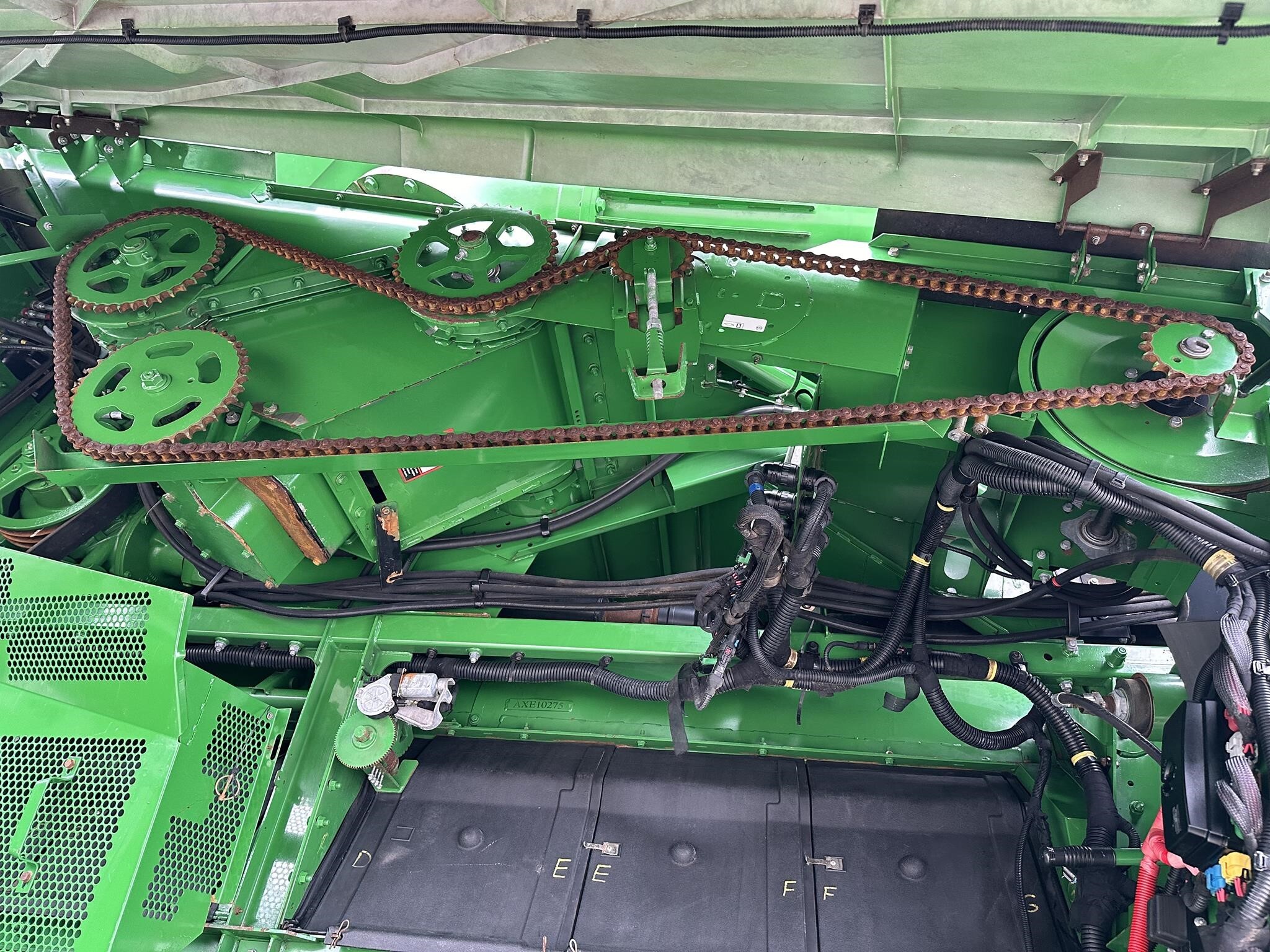 2013 John Deere S690 Combine