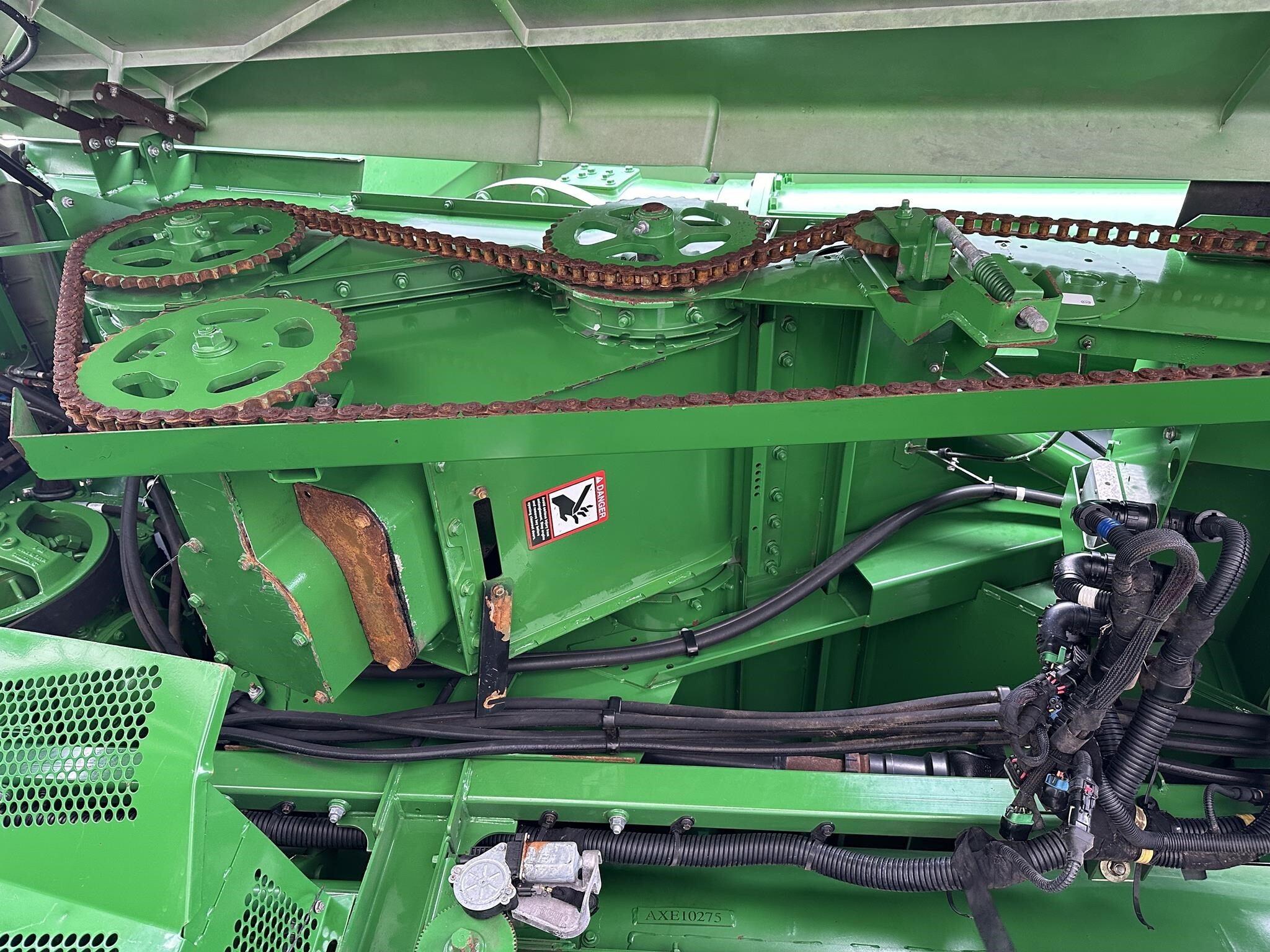 2013 John Deere S690 Combine