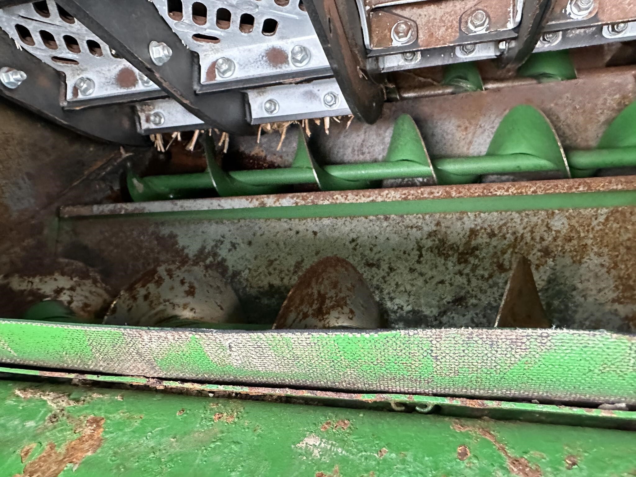 2013 John Deere S690 Combine