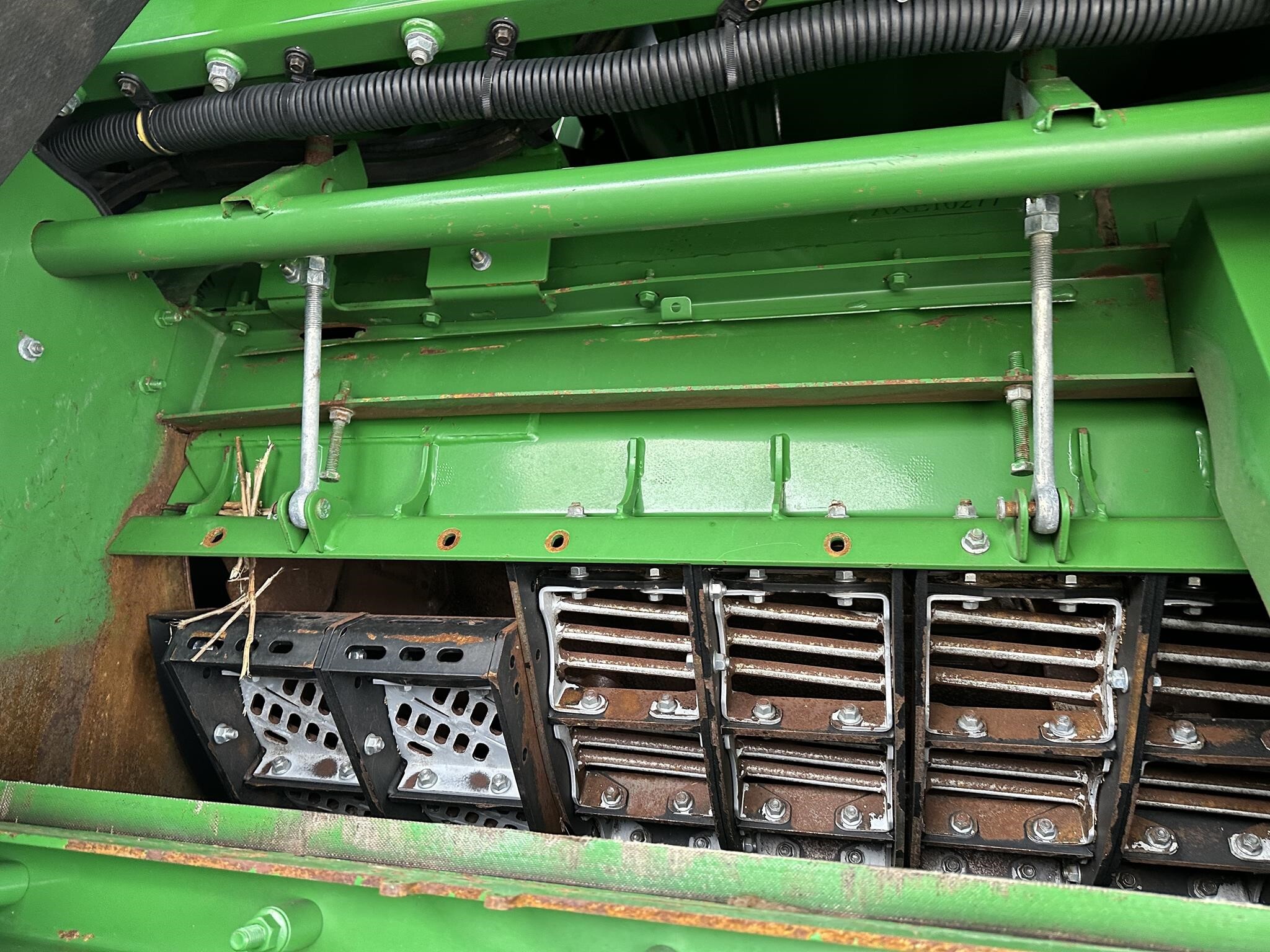 2013 John Deere S690 Combine