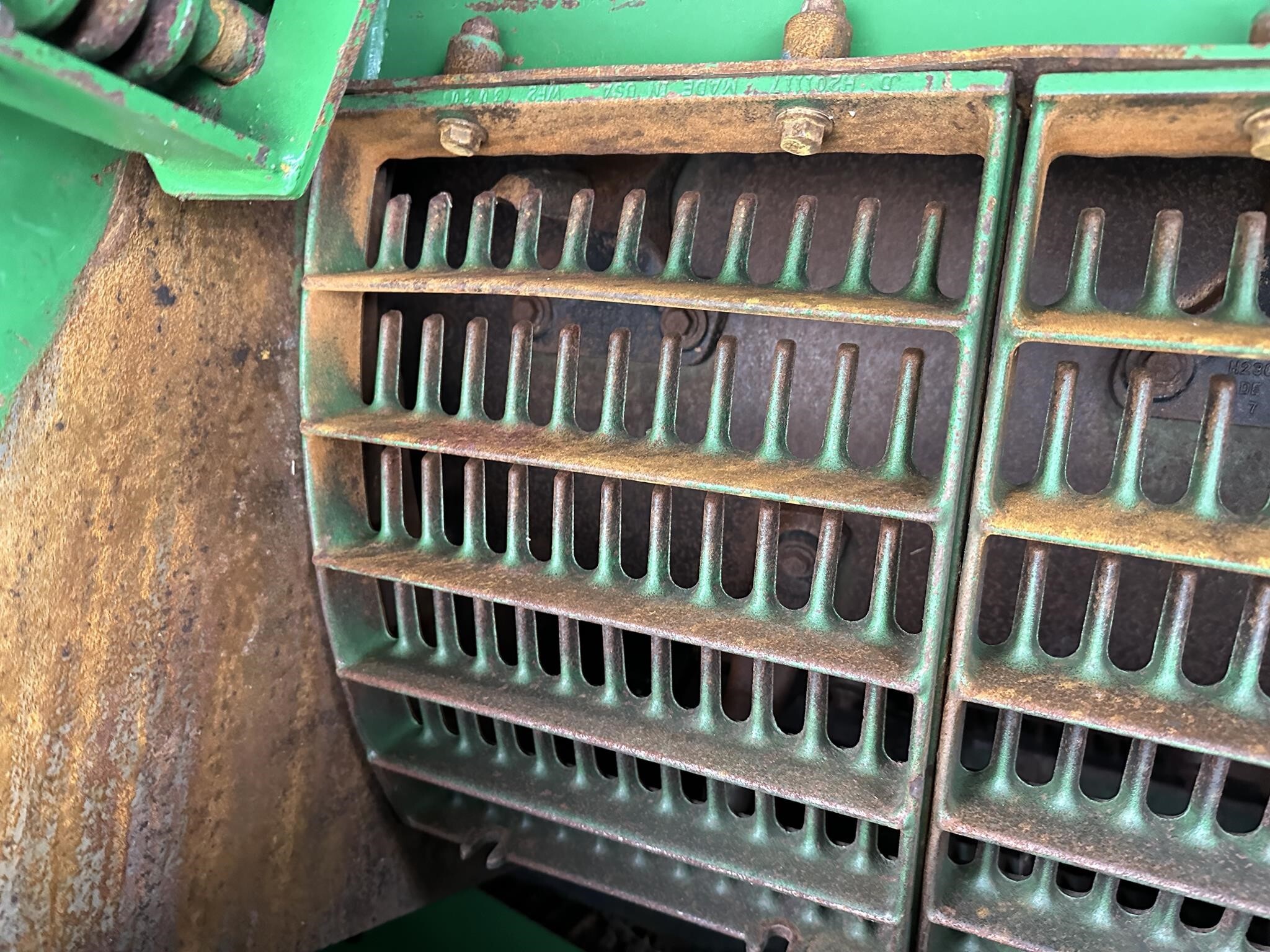 2013 John Deere S690 Combine