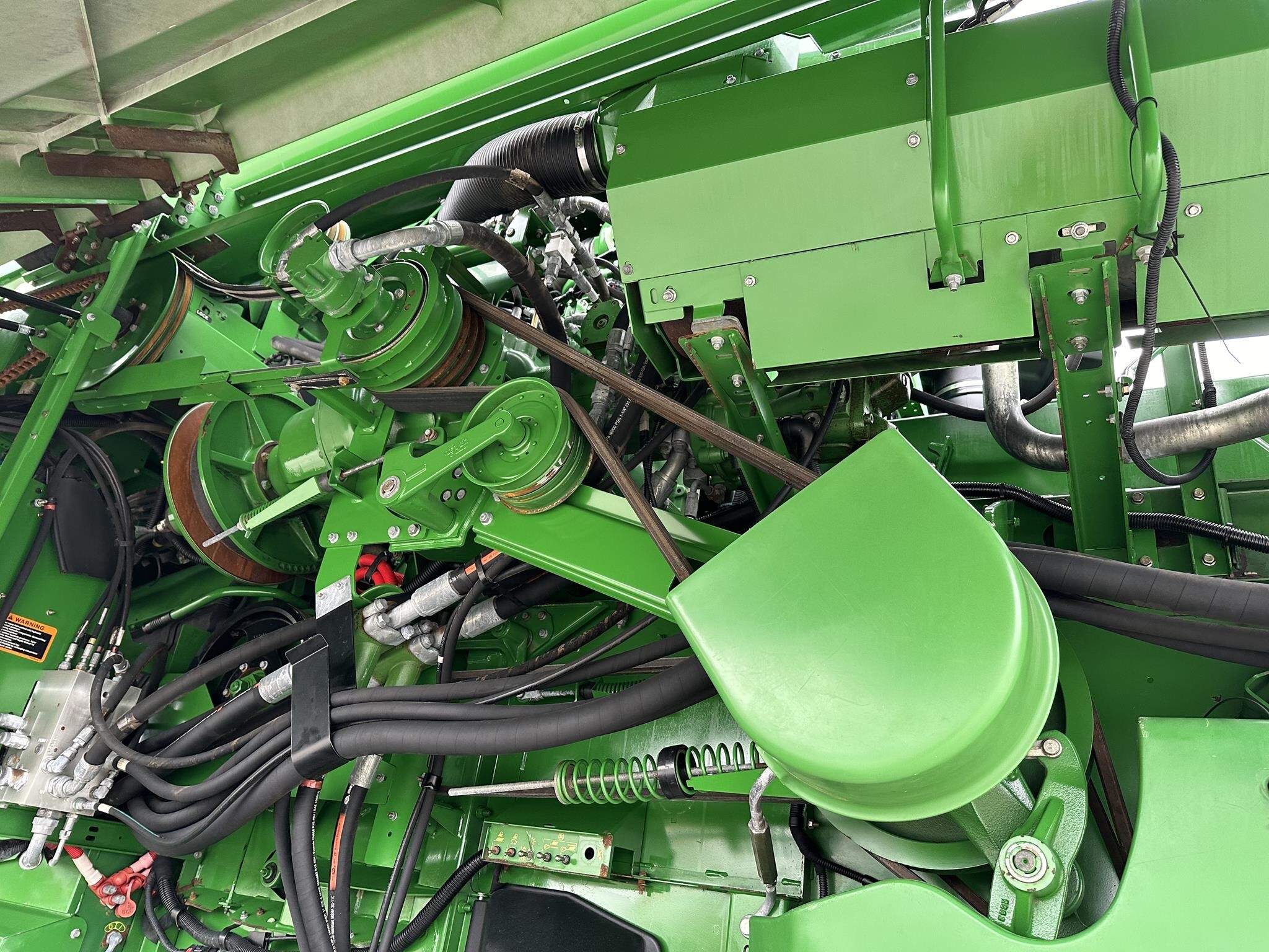 2013 John Deere S690 Combine