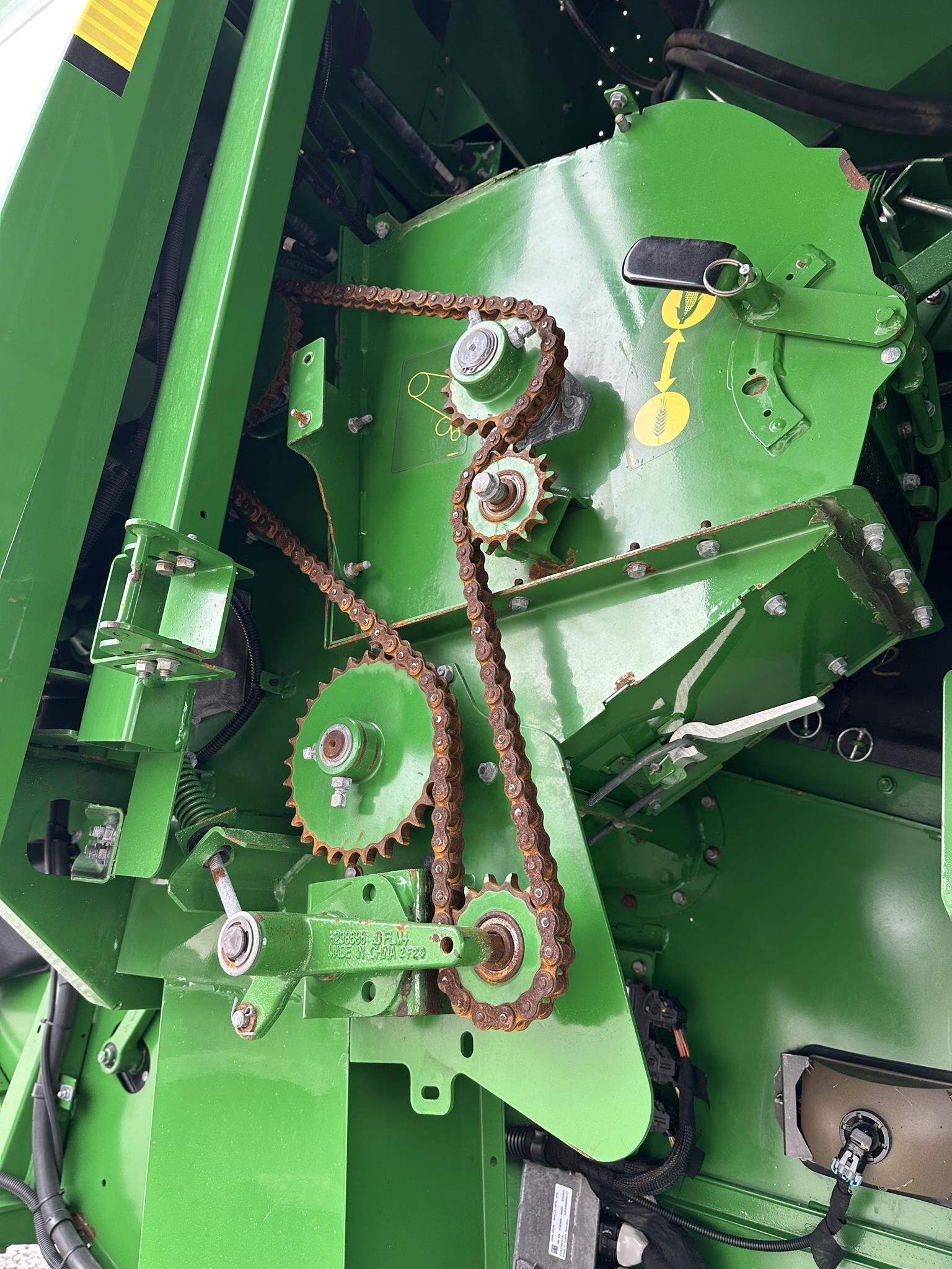 2013 John Deere S690 Combine