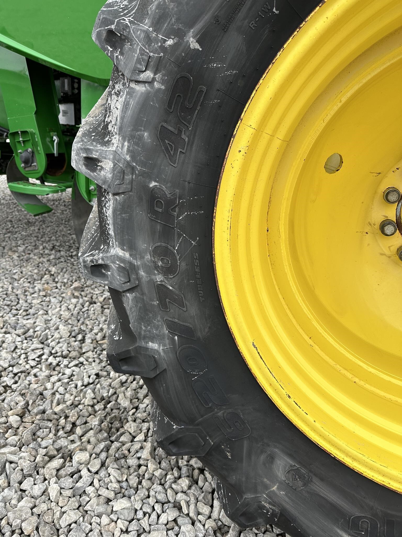 2013 John Deere S690 Combine