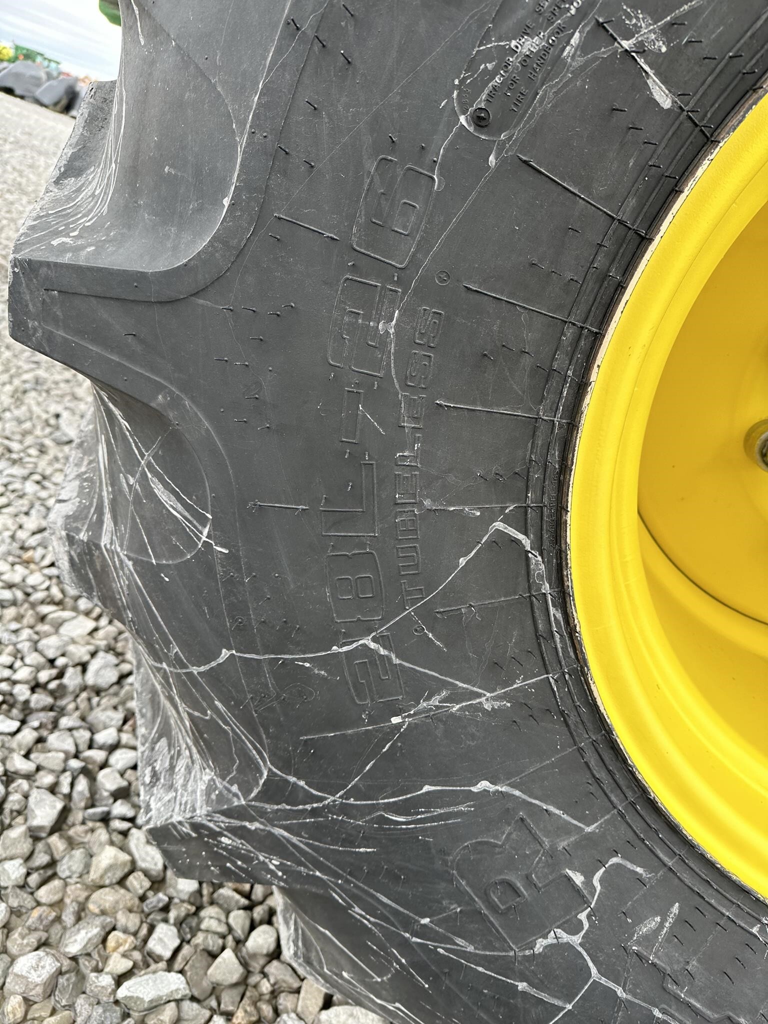 2013 John Deere S690 Combine