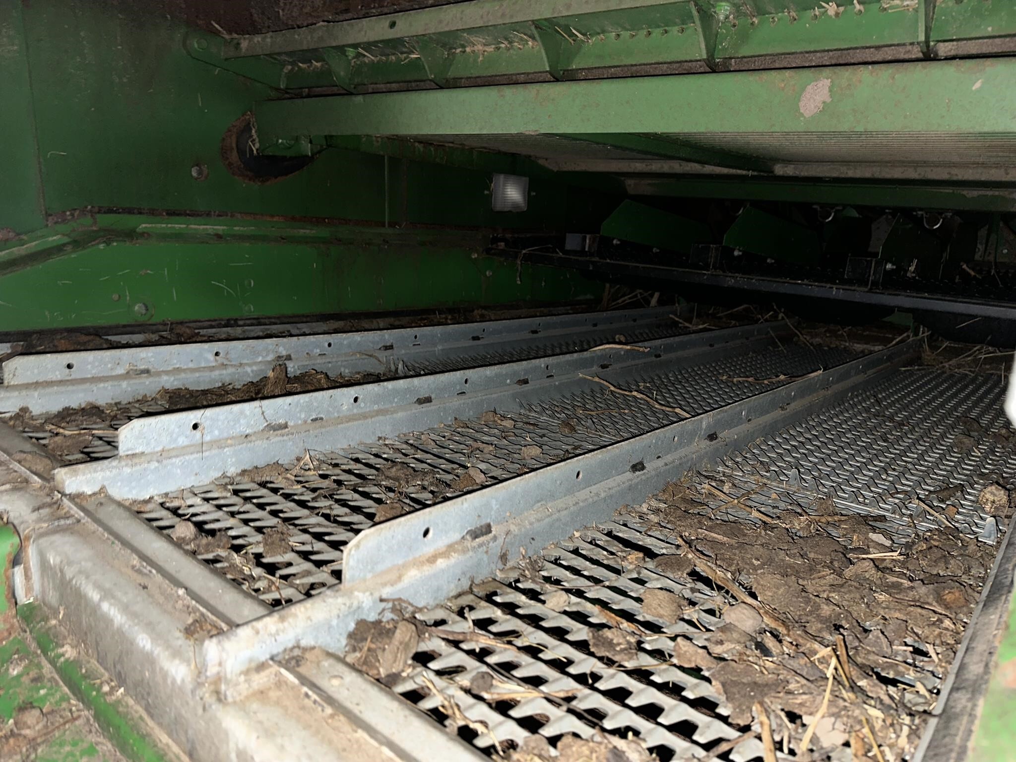 2013 John Deere S690 Combine