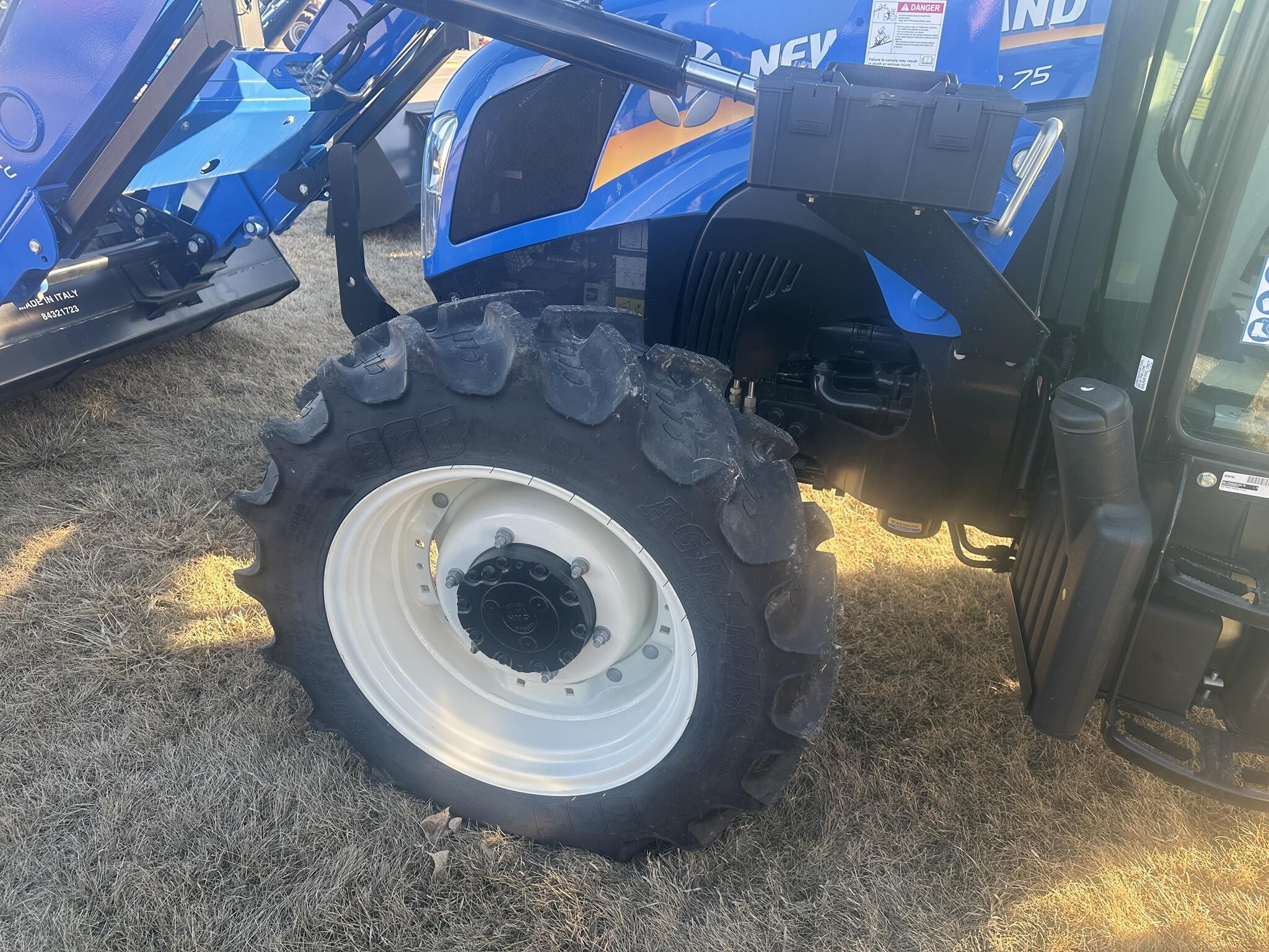 2024 New Holland POWERSTAR 75 Tractor